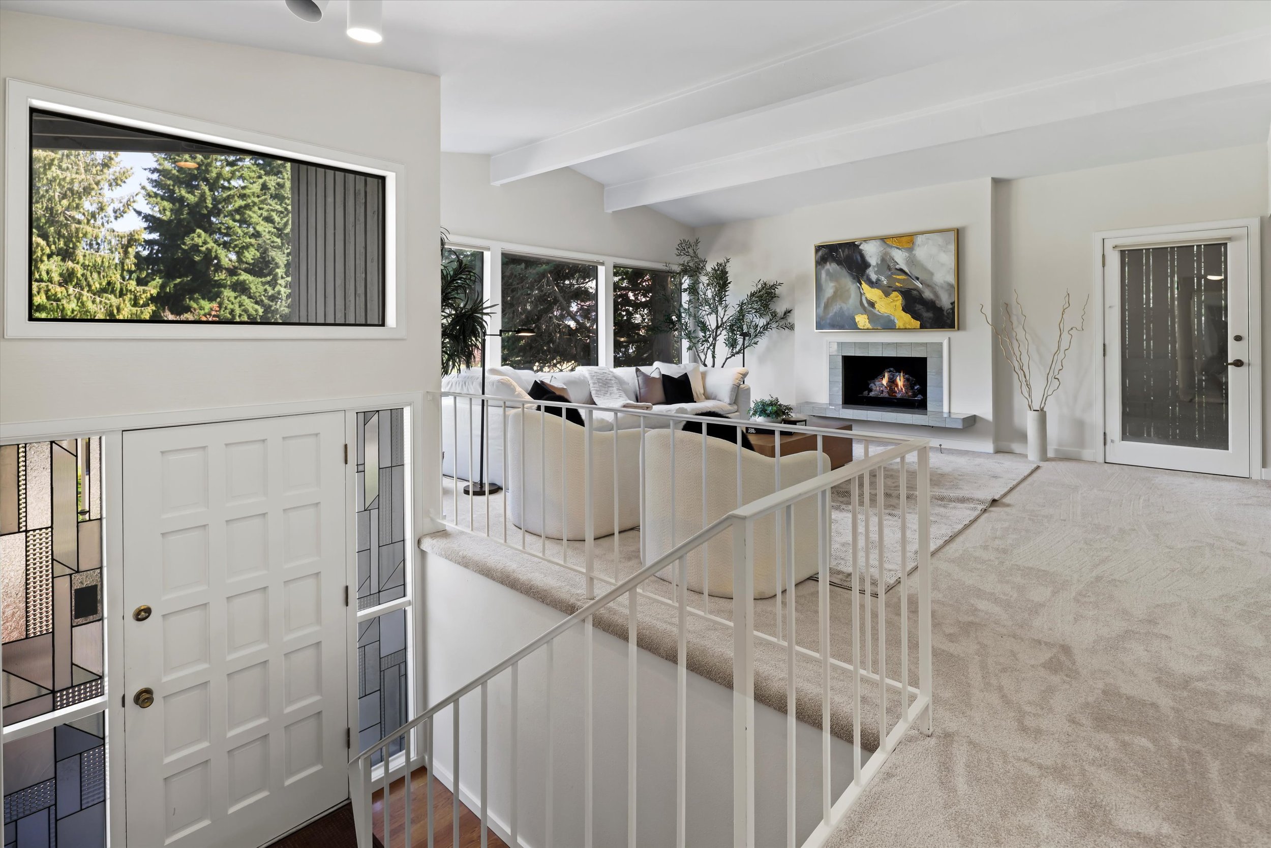 26-14905 SE 46TH PL (30).jpg