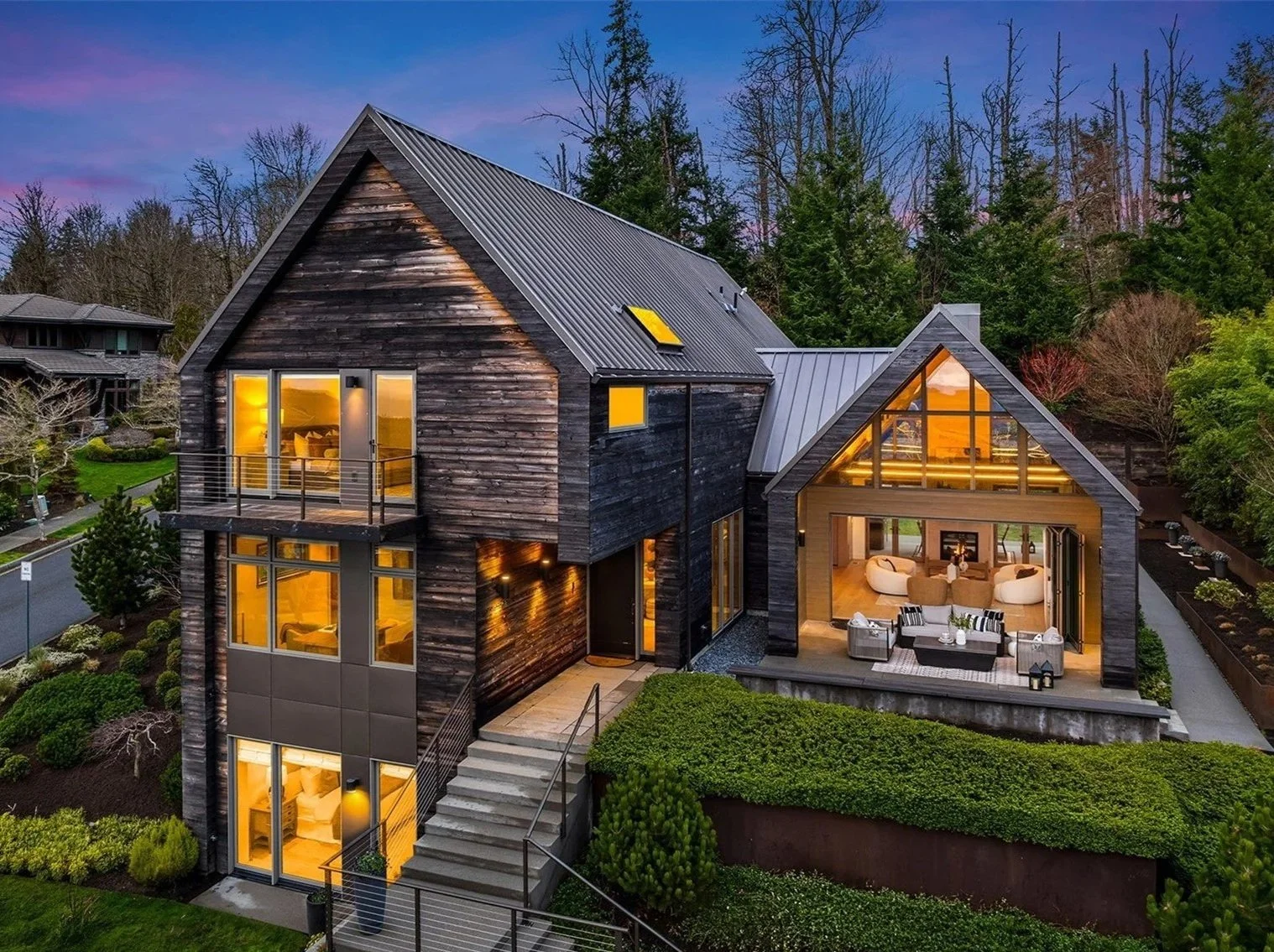 Seller in Issaquah | $3,750,000