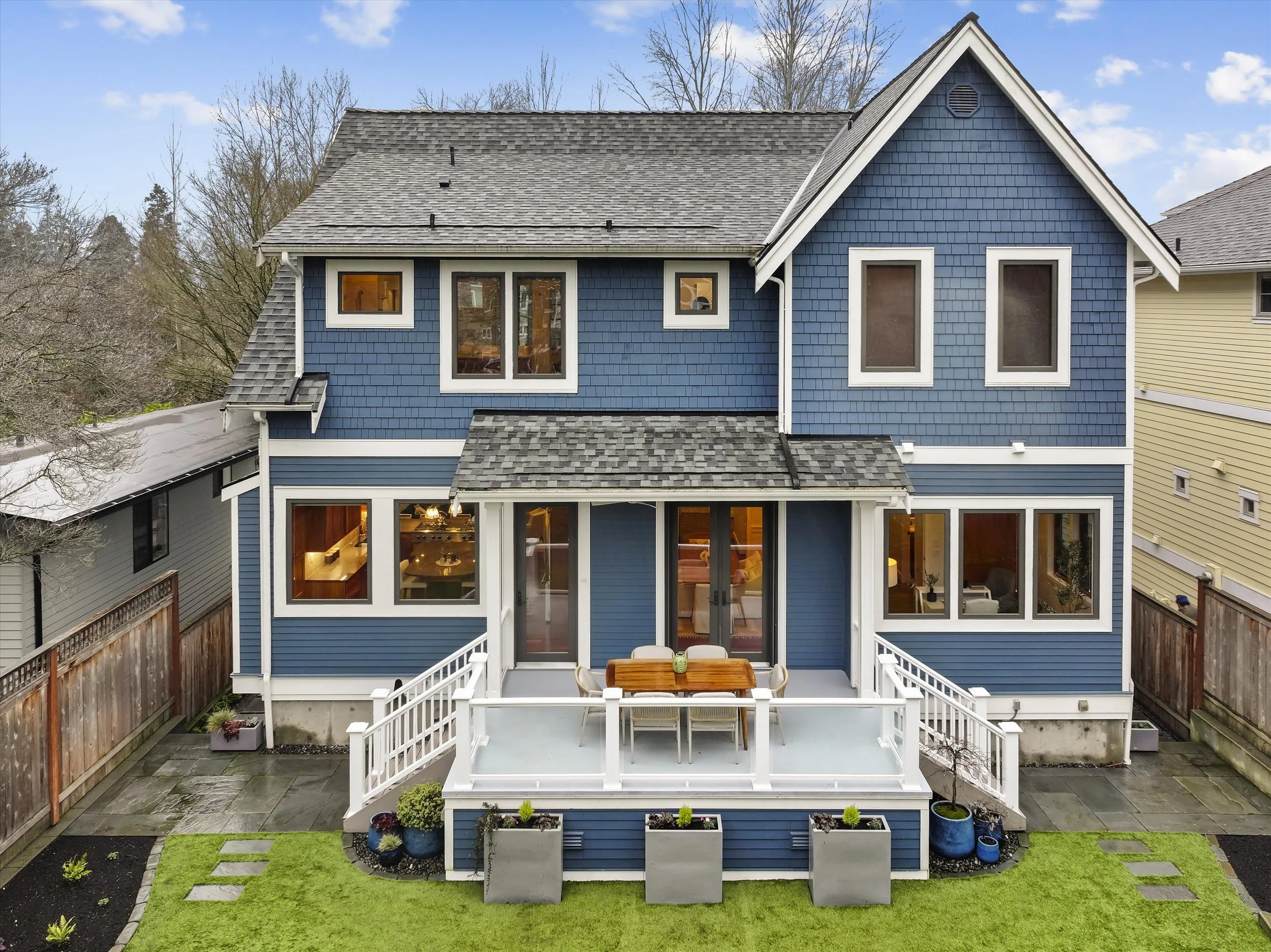 028-3710 NE 41st St0079.jpg