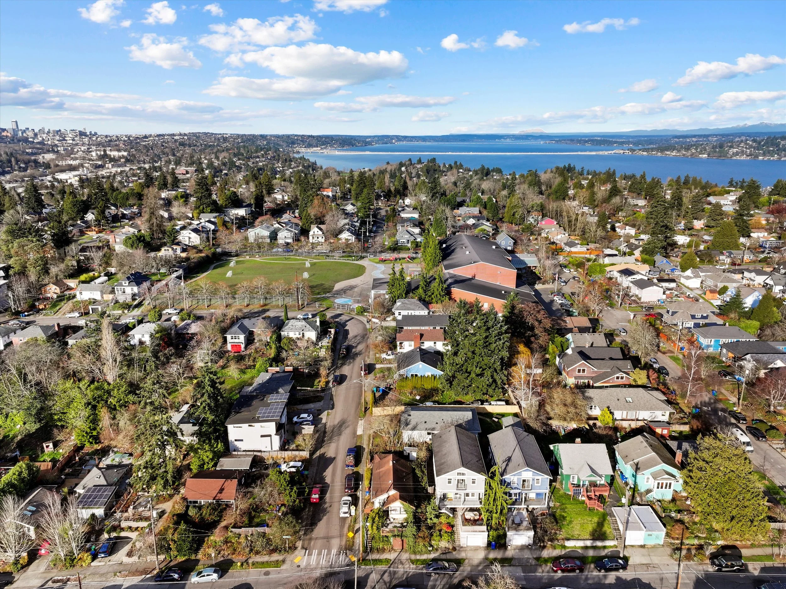 13-4500 S Brandon St (7).jpg