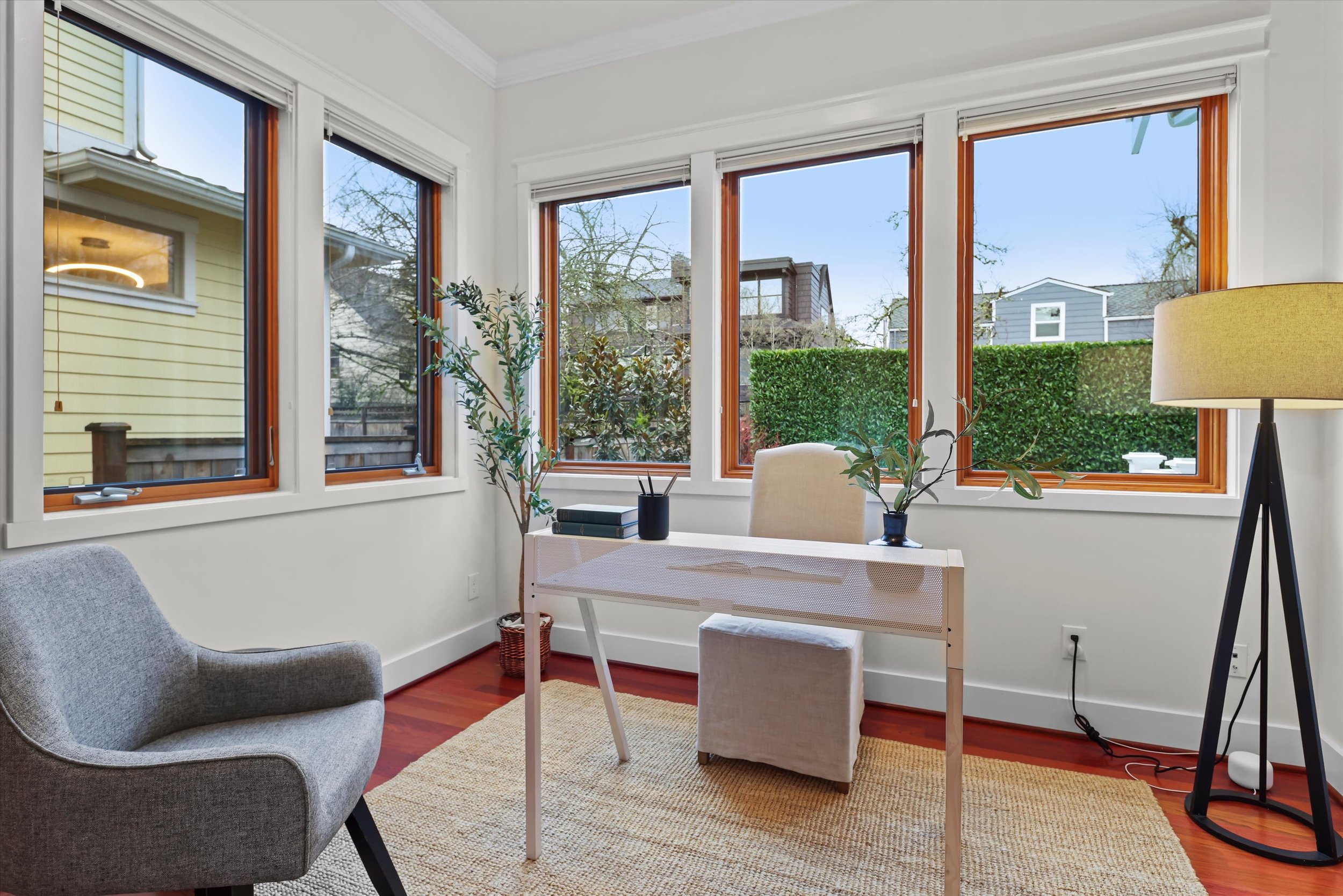 083-3710 NE 41st St0021.jpg