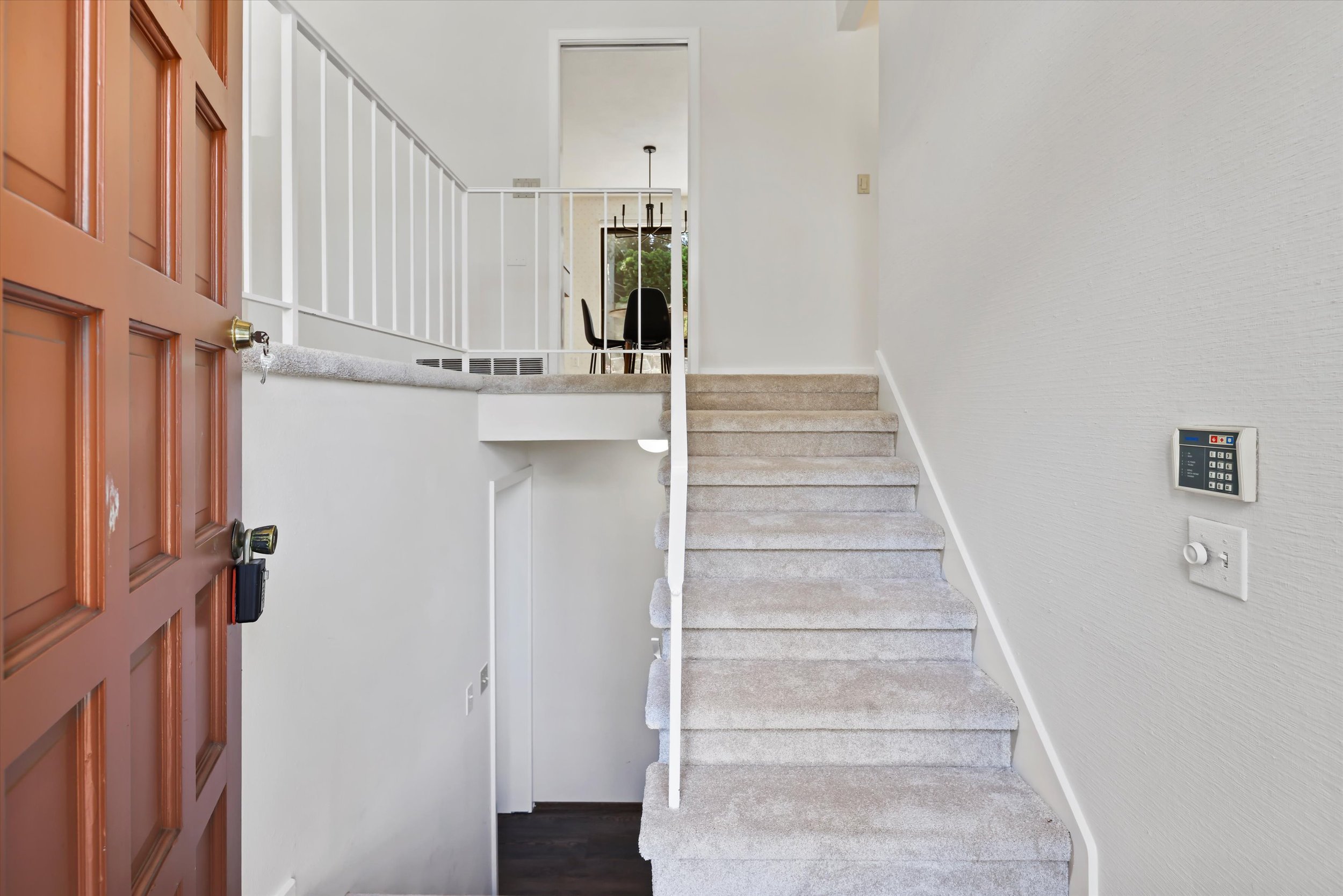13-14905 SE 46TH PL (1).jpg