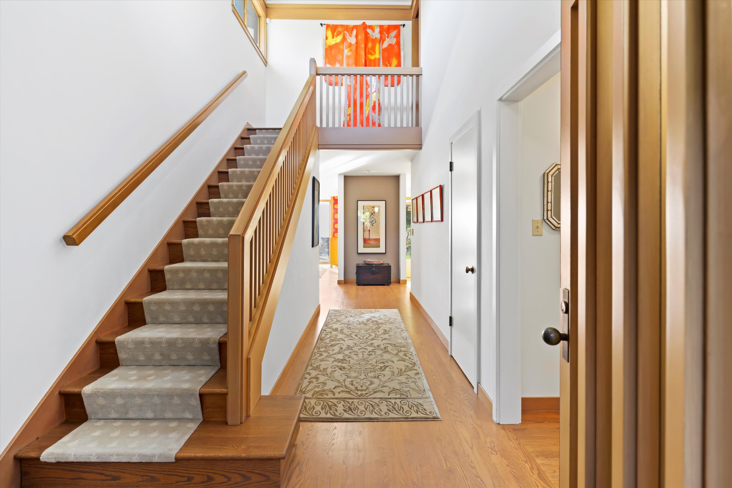 14-14905 SE 46TH PL (7).jpg