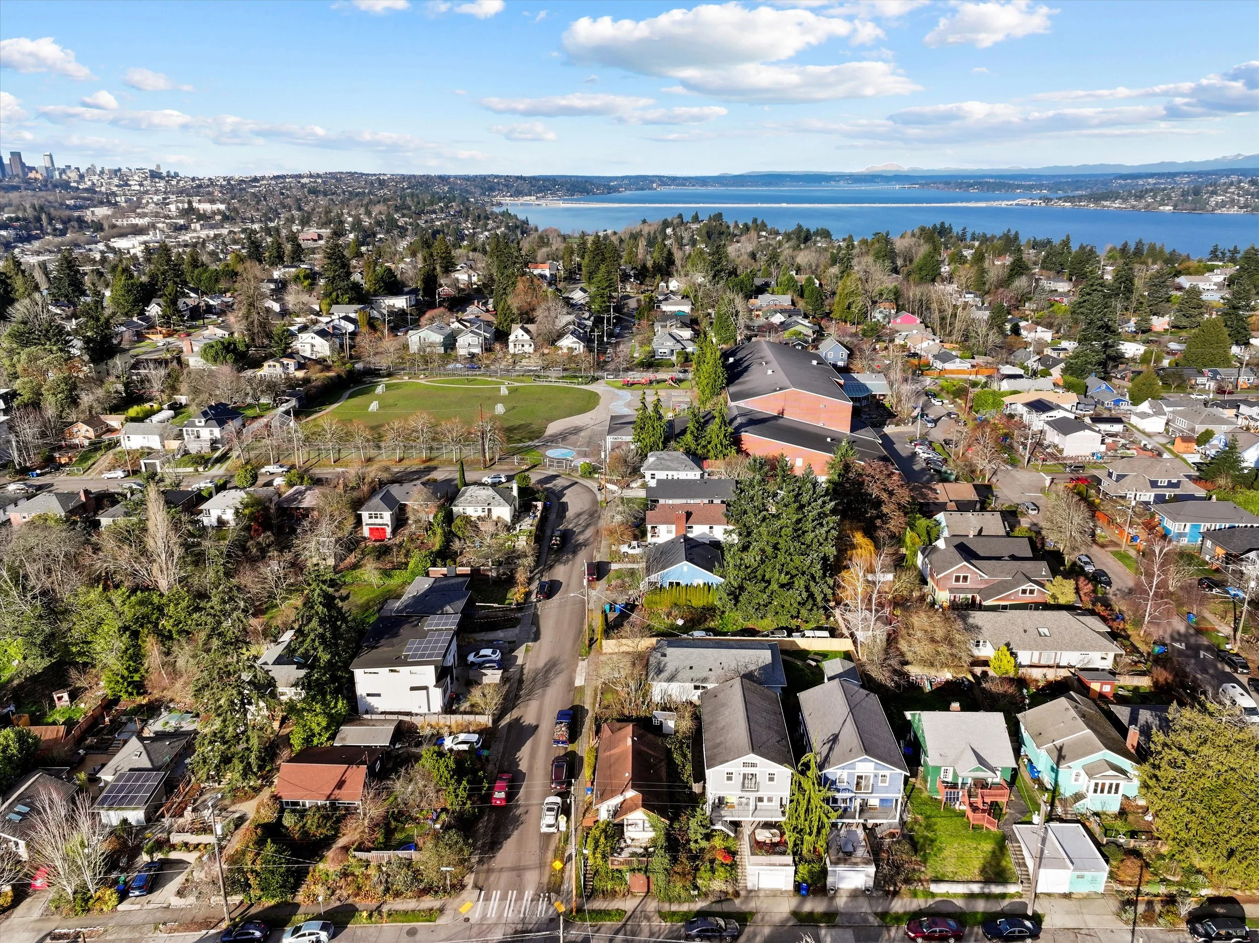 08-4500 S Brandon St (2).jpg