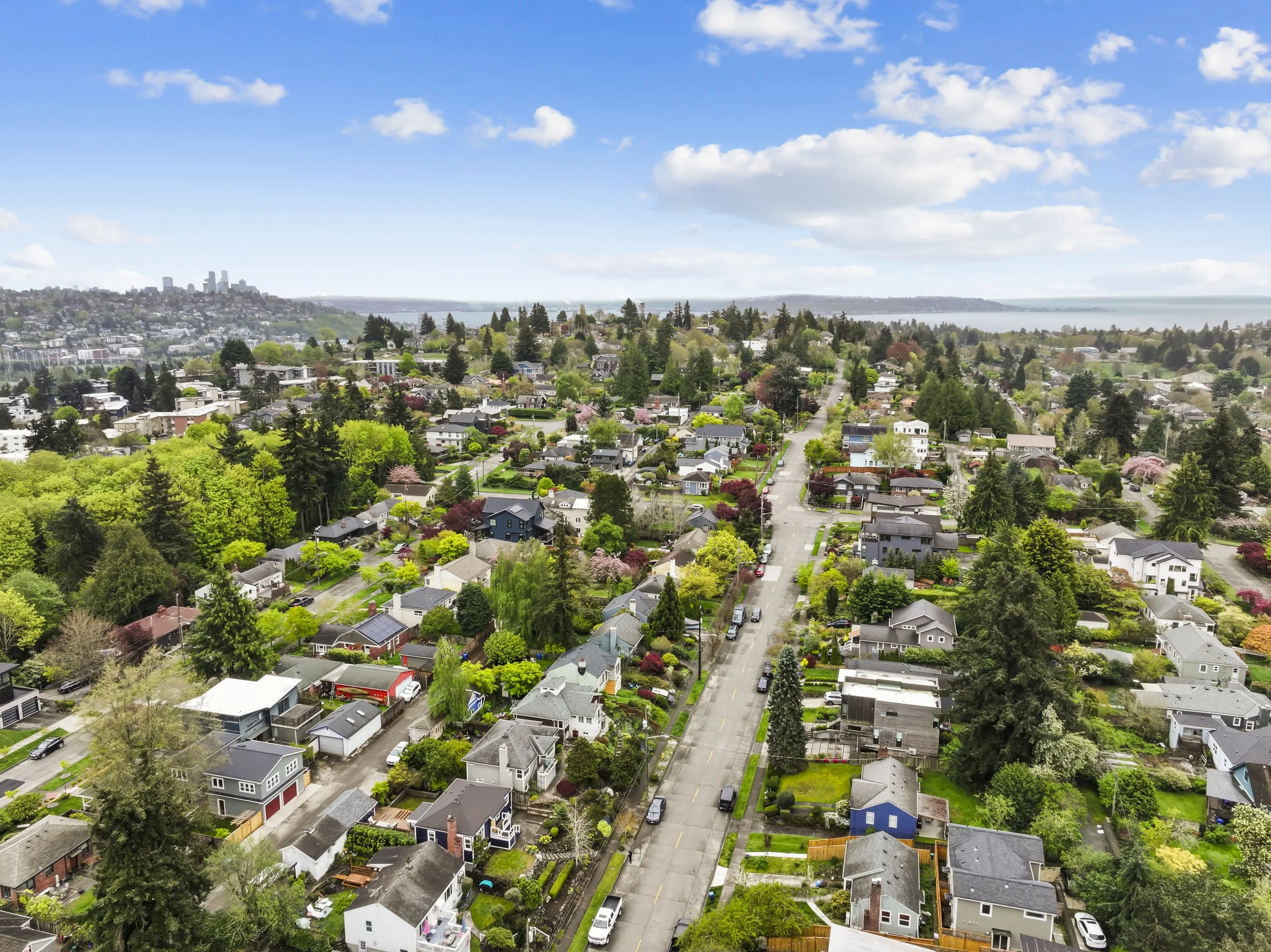 18-3844 30th Ave W (14).jpg