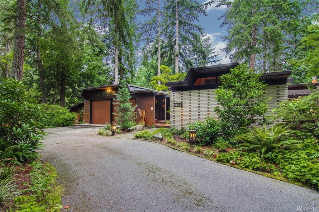 Seller in Cougar Mountain | $1,495,656