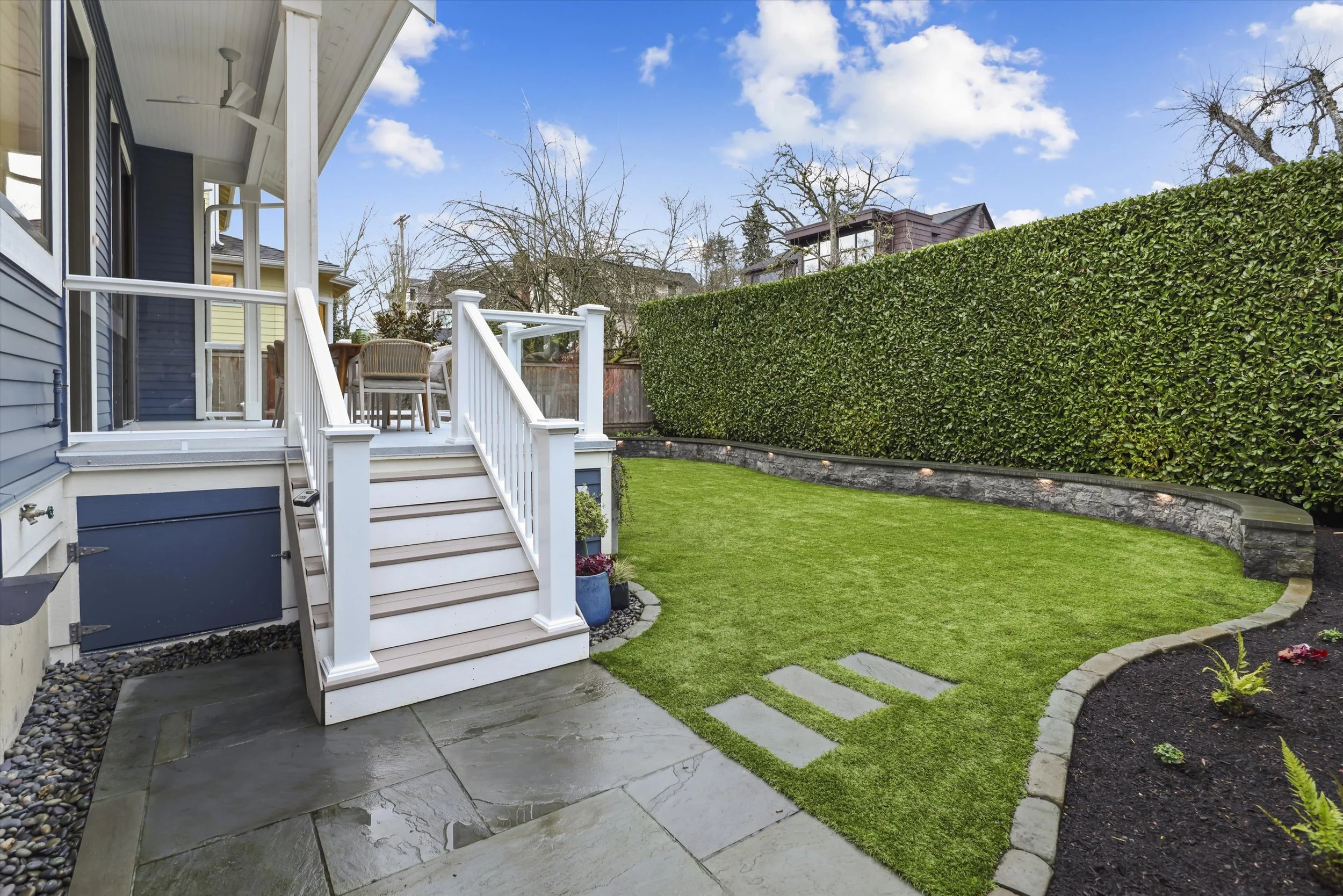 033-3710 NE 41st St0057.jpg