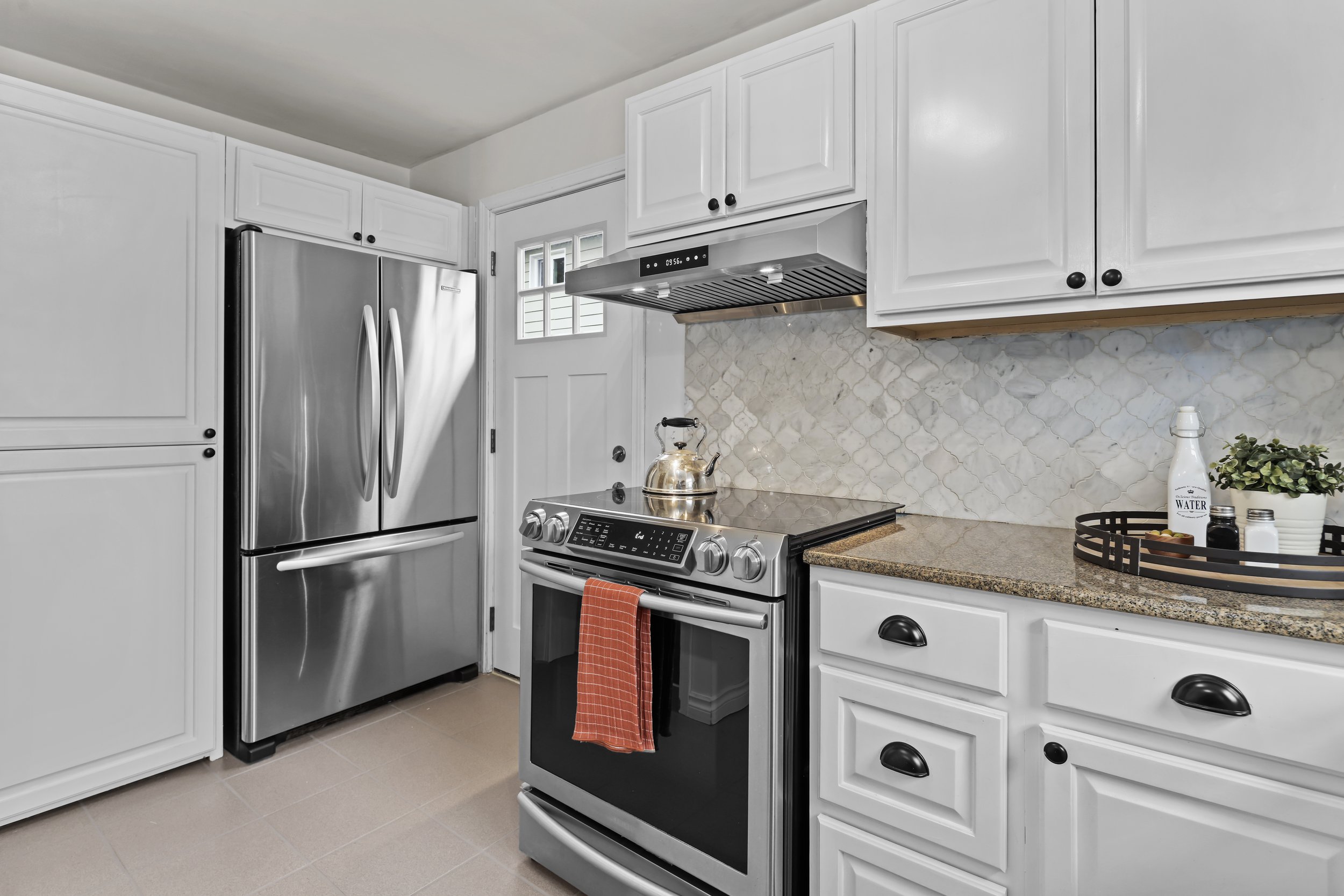 33-3844 30th Ave W (38).jpg