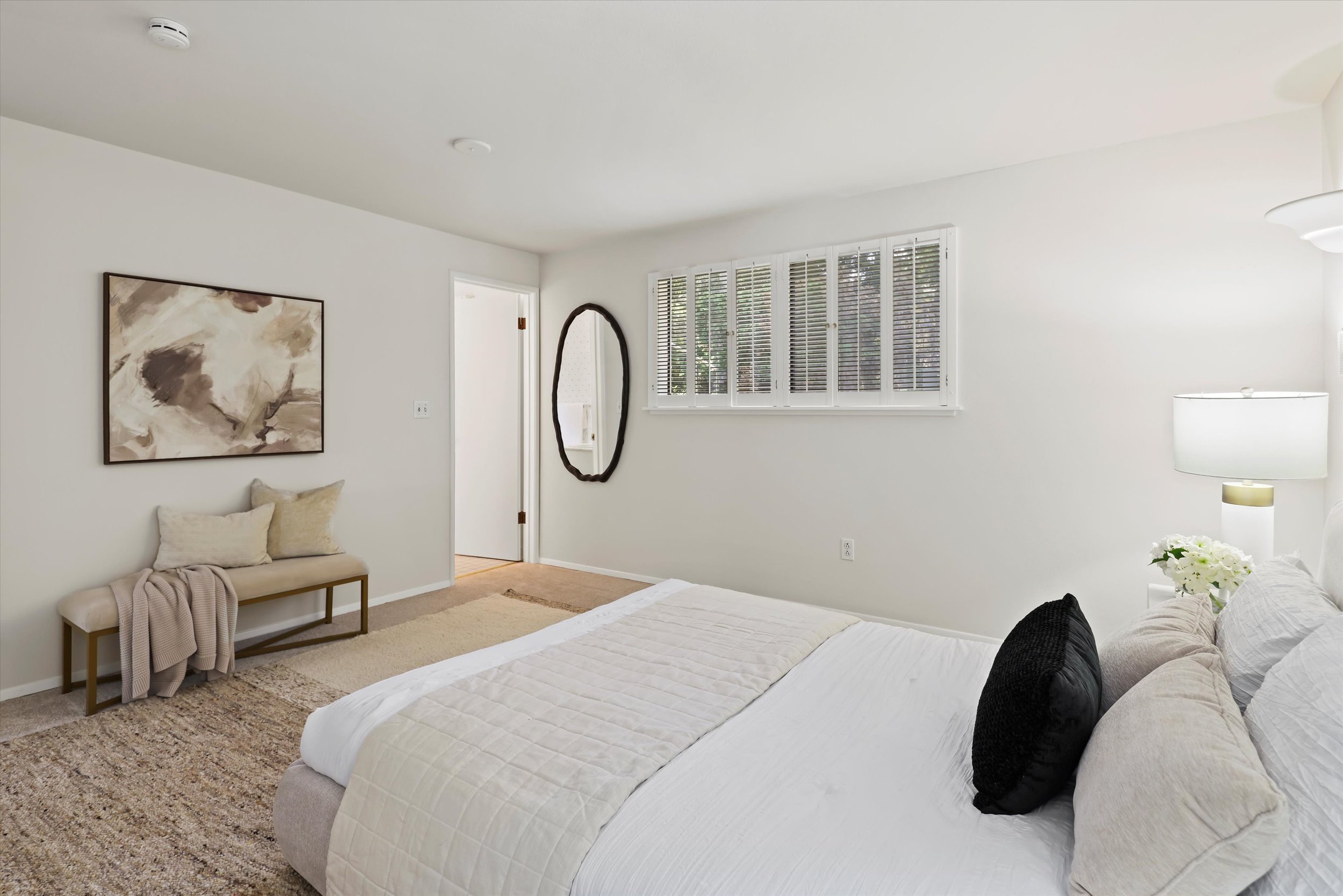 31-14905 SE 46TH PL (25).jpg