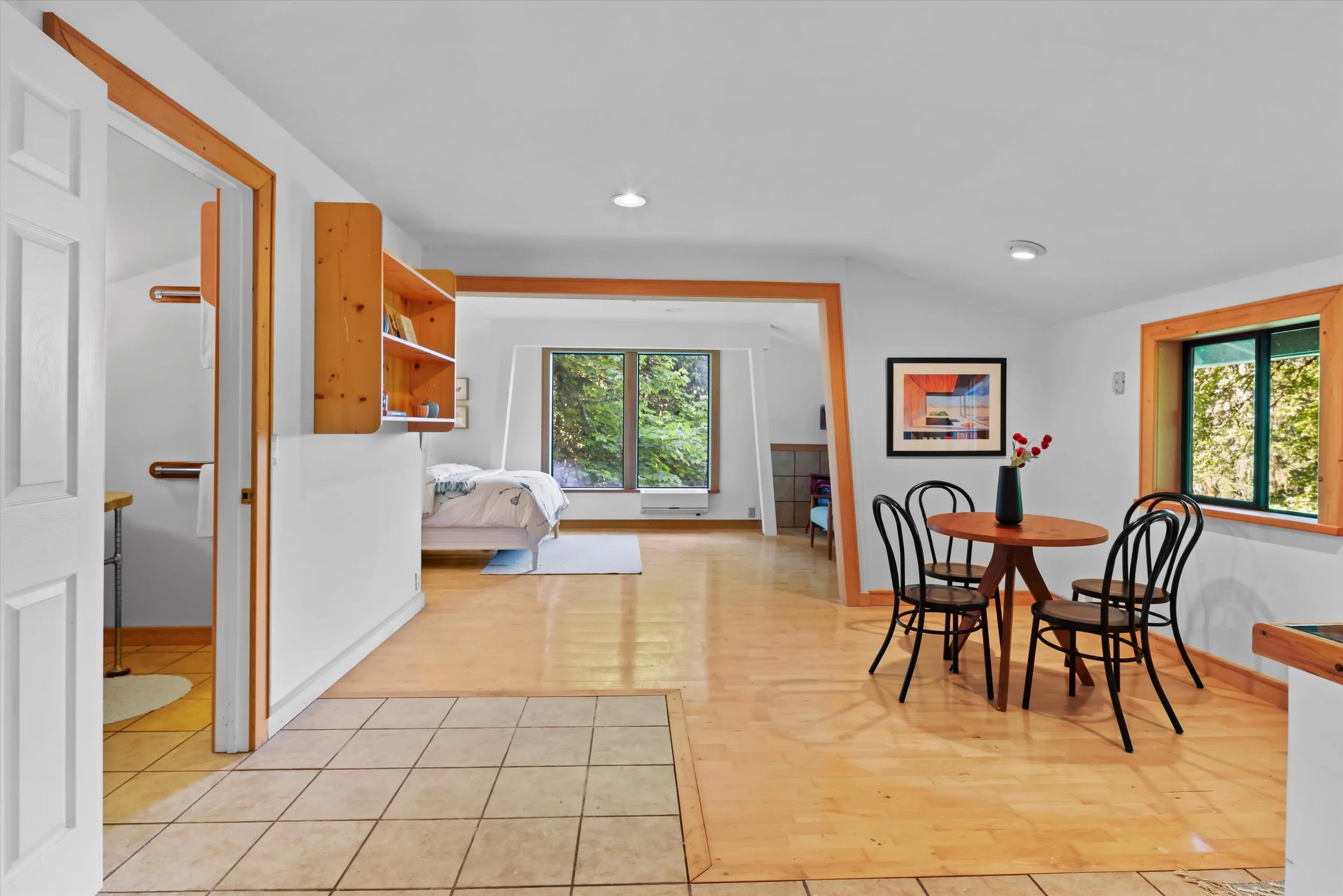 30-18503 SE 64th Way (10).jpg