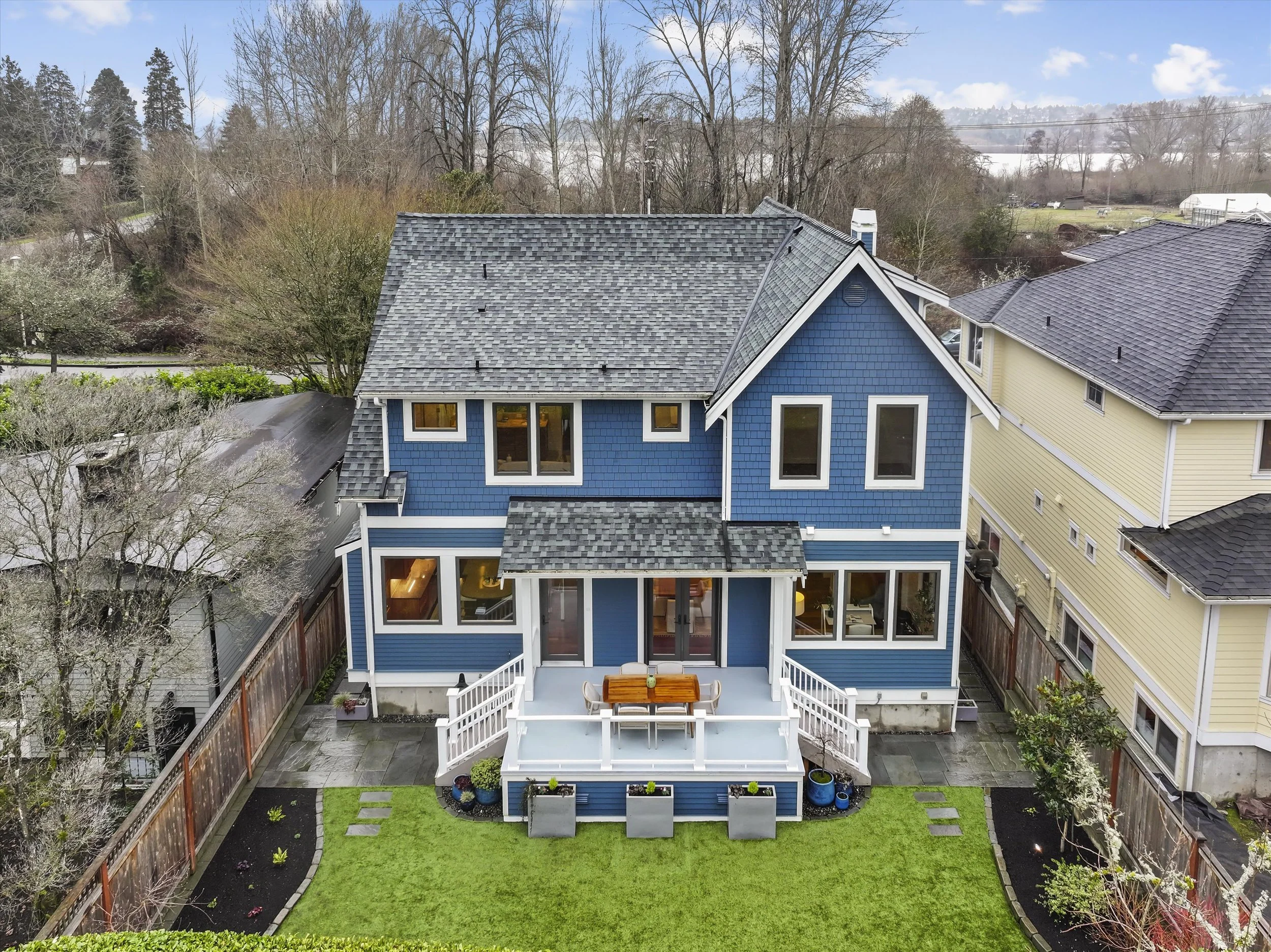 029-3710 NE 41st St0078.jpg