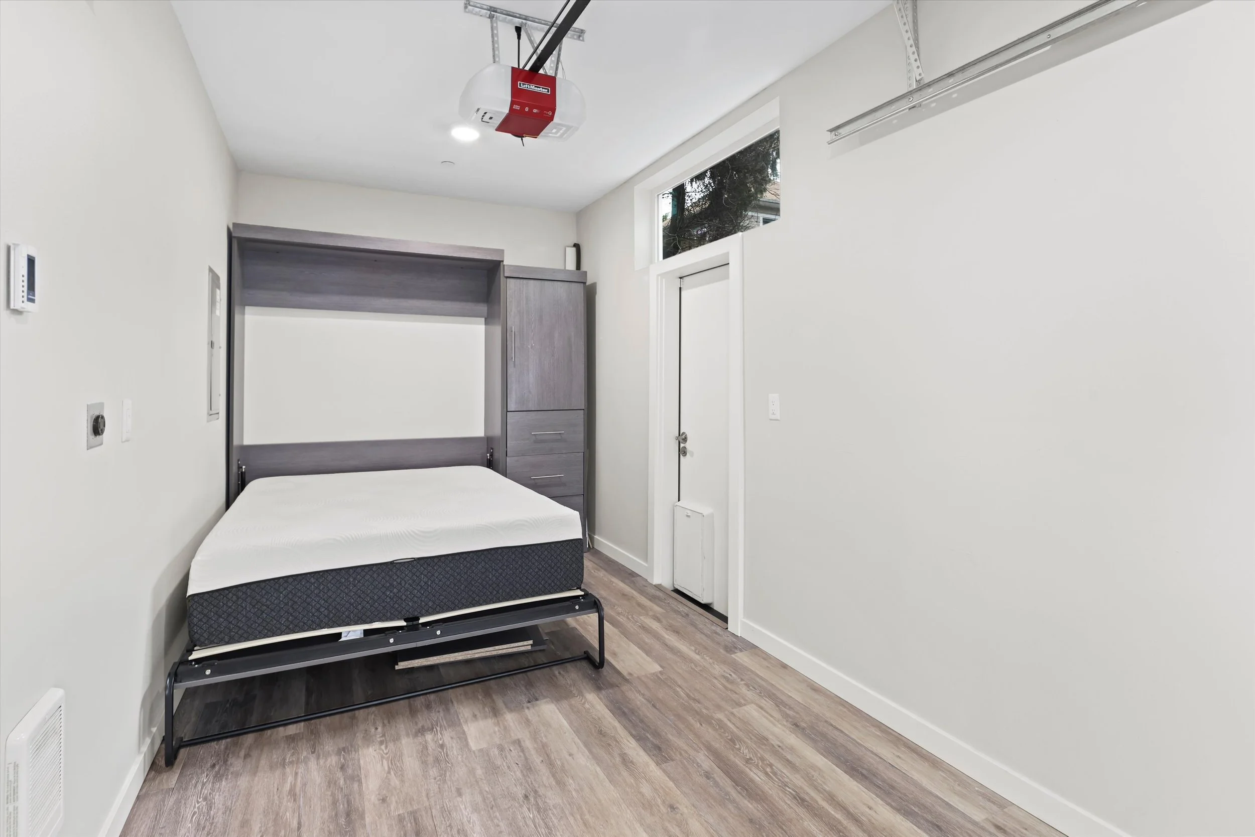 44-609 15th Ave E (44).jpg