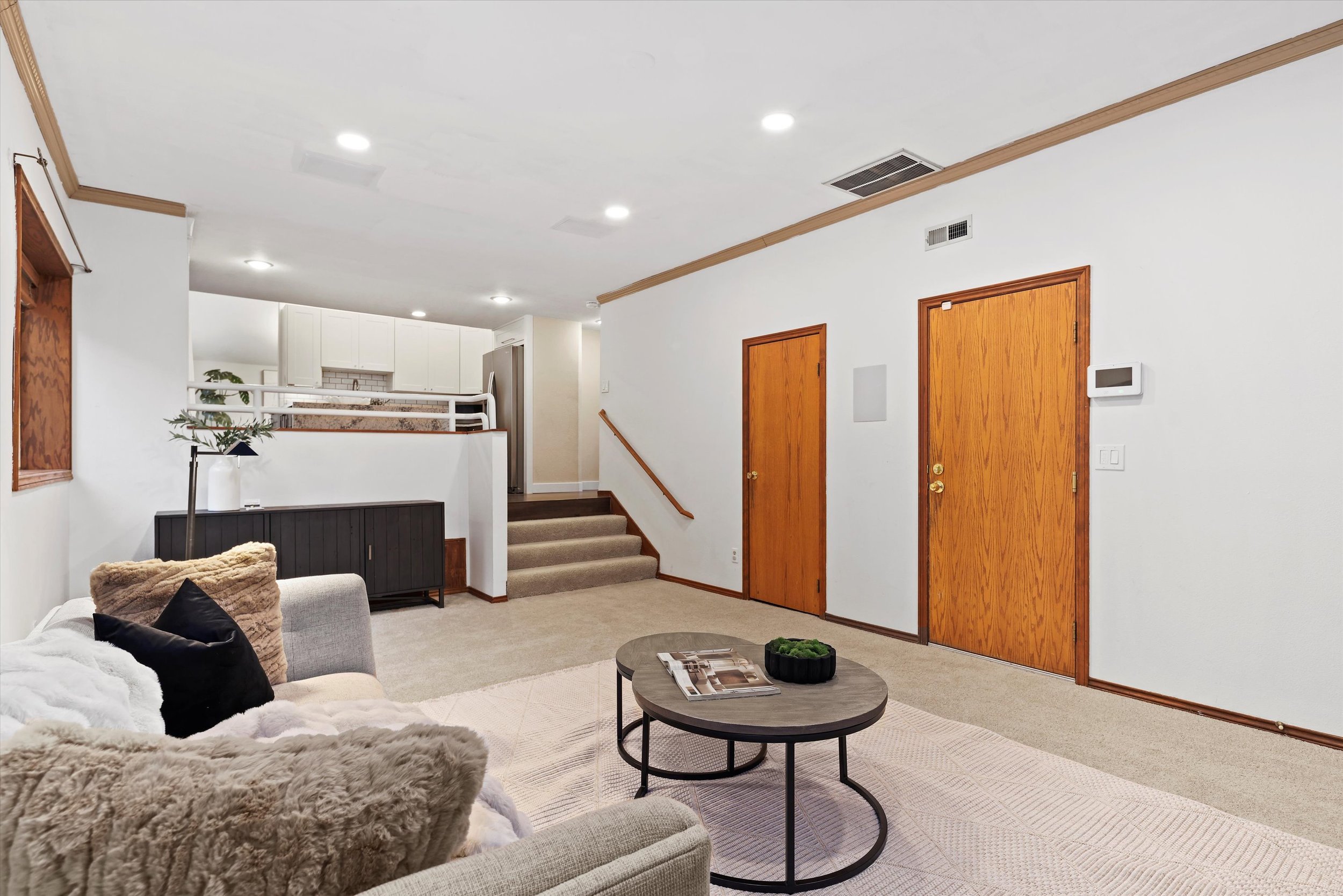 31-26009 222nd Pl SE (15).jpg