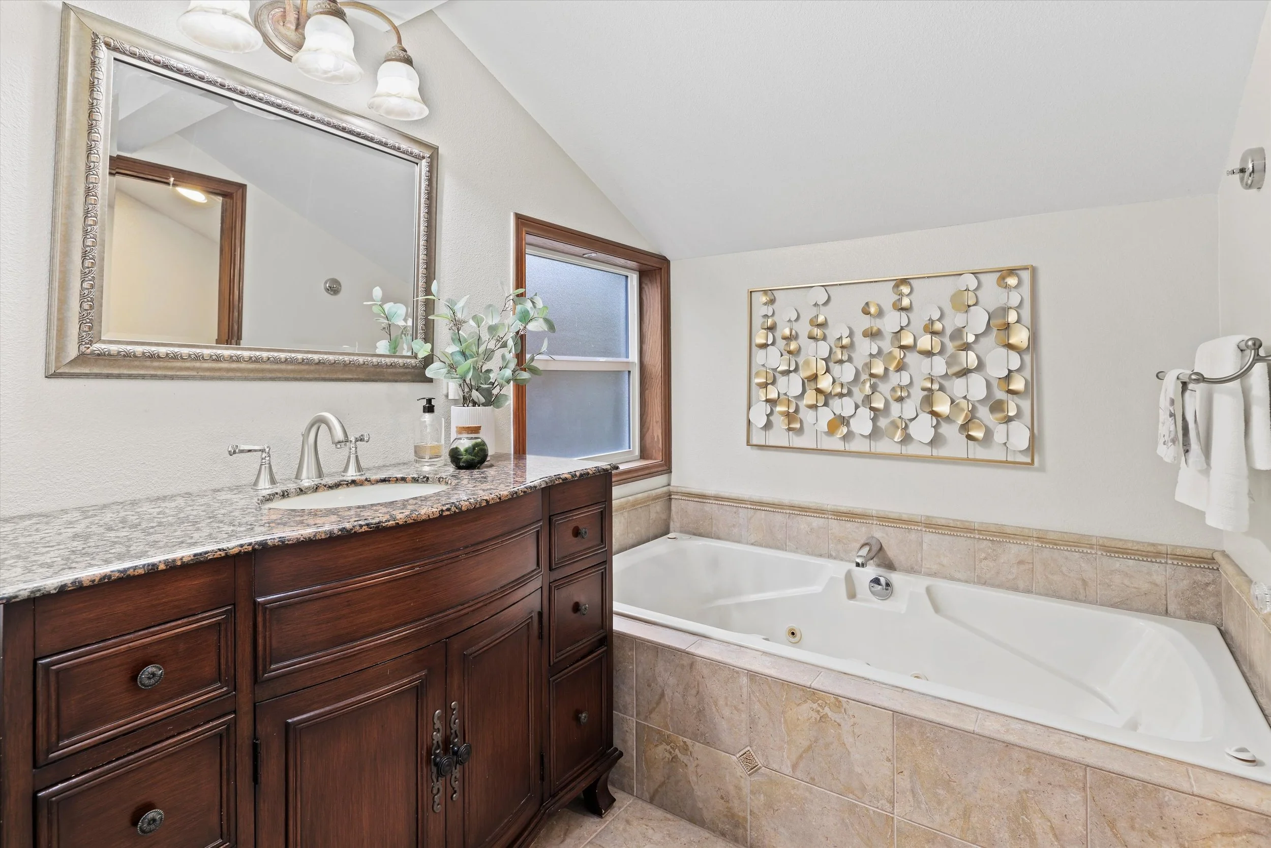 44-26009 222nd Pl SE (28).jpg