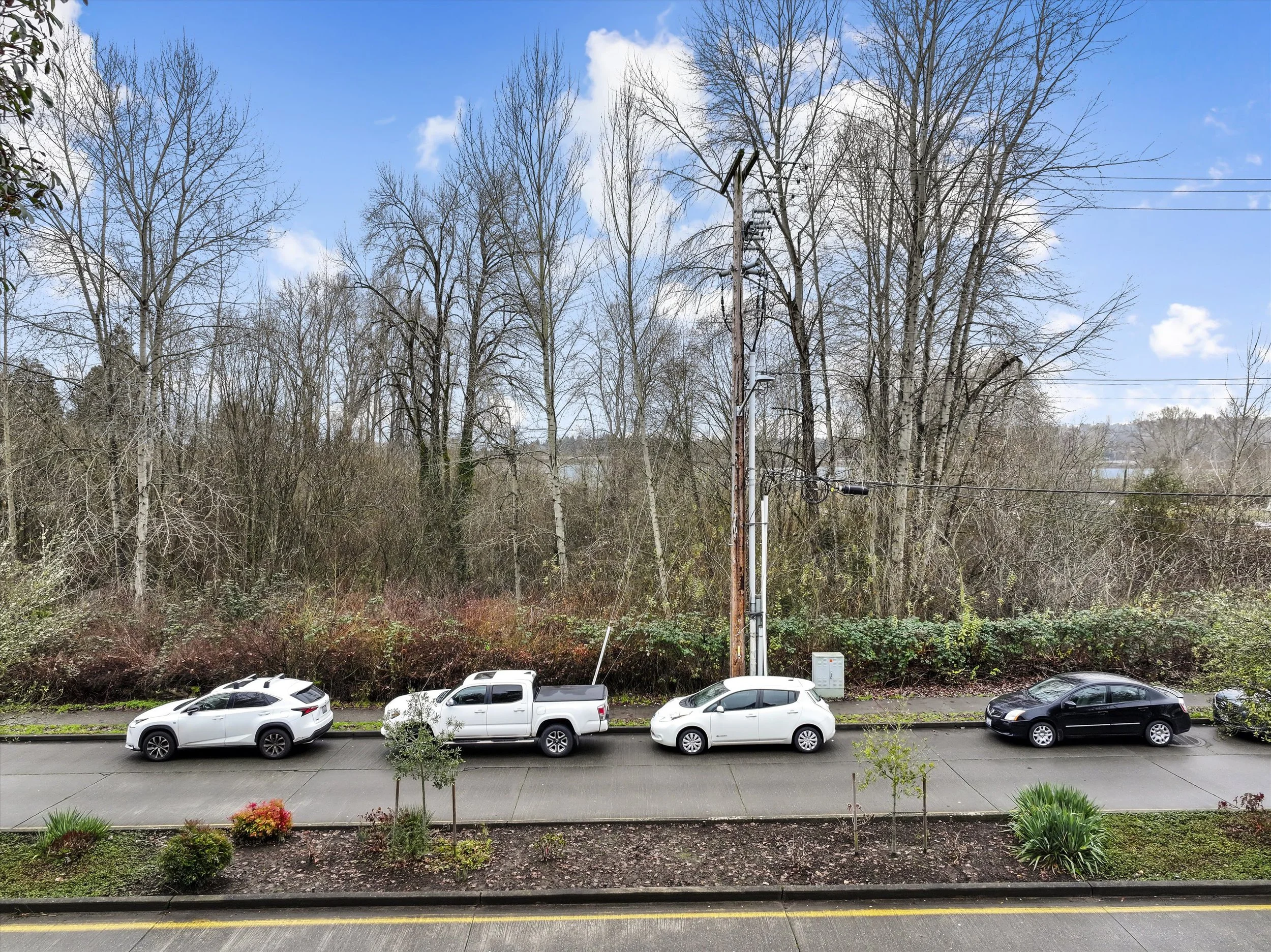 038-3710 NE 41st St0073.jpg