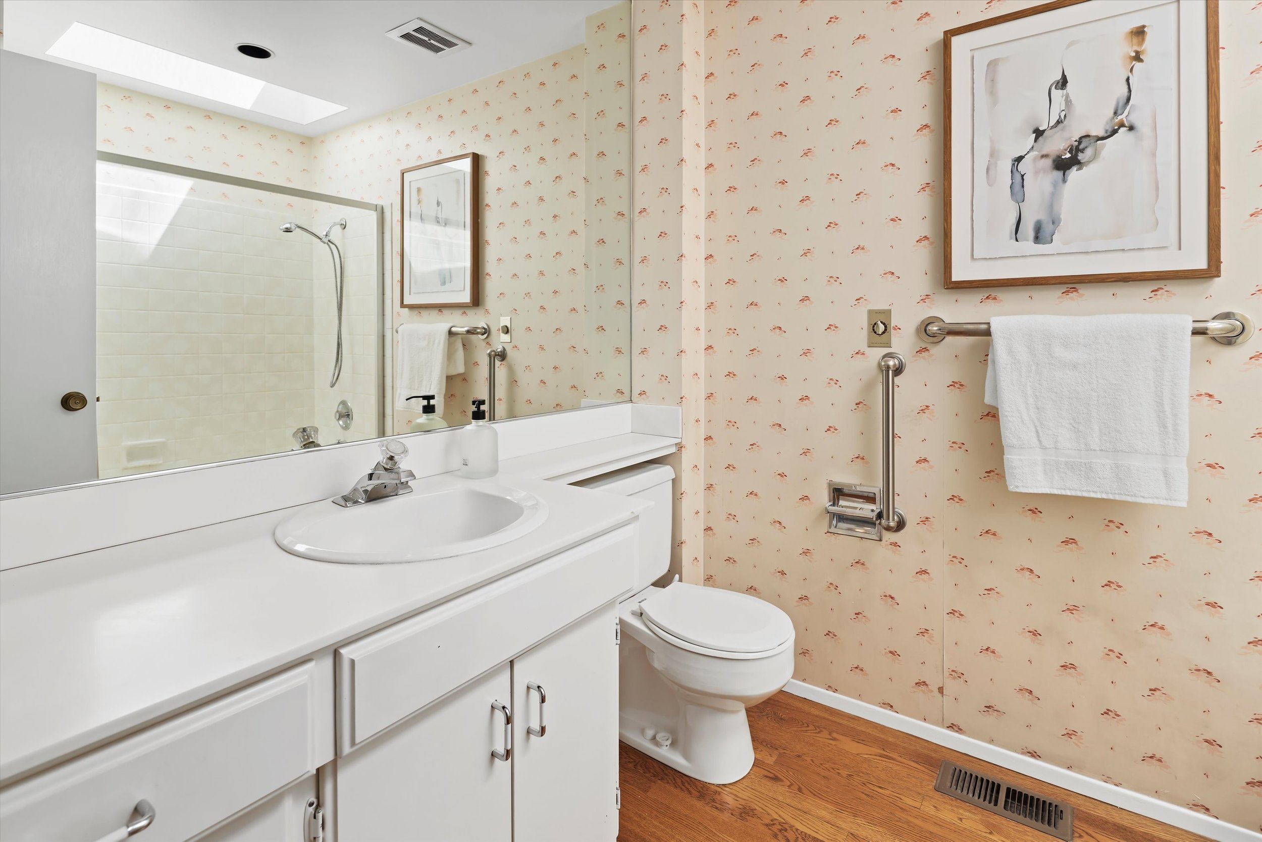 27-14905 SE 46TH PL (29).jpg