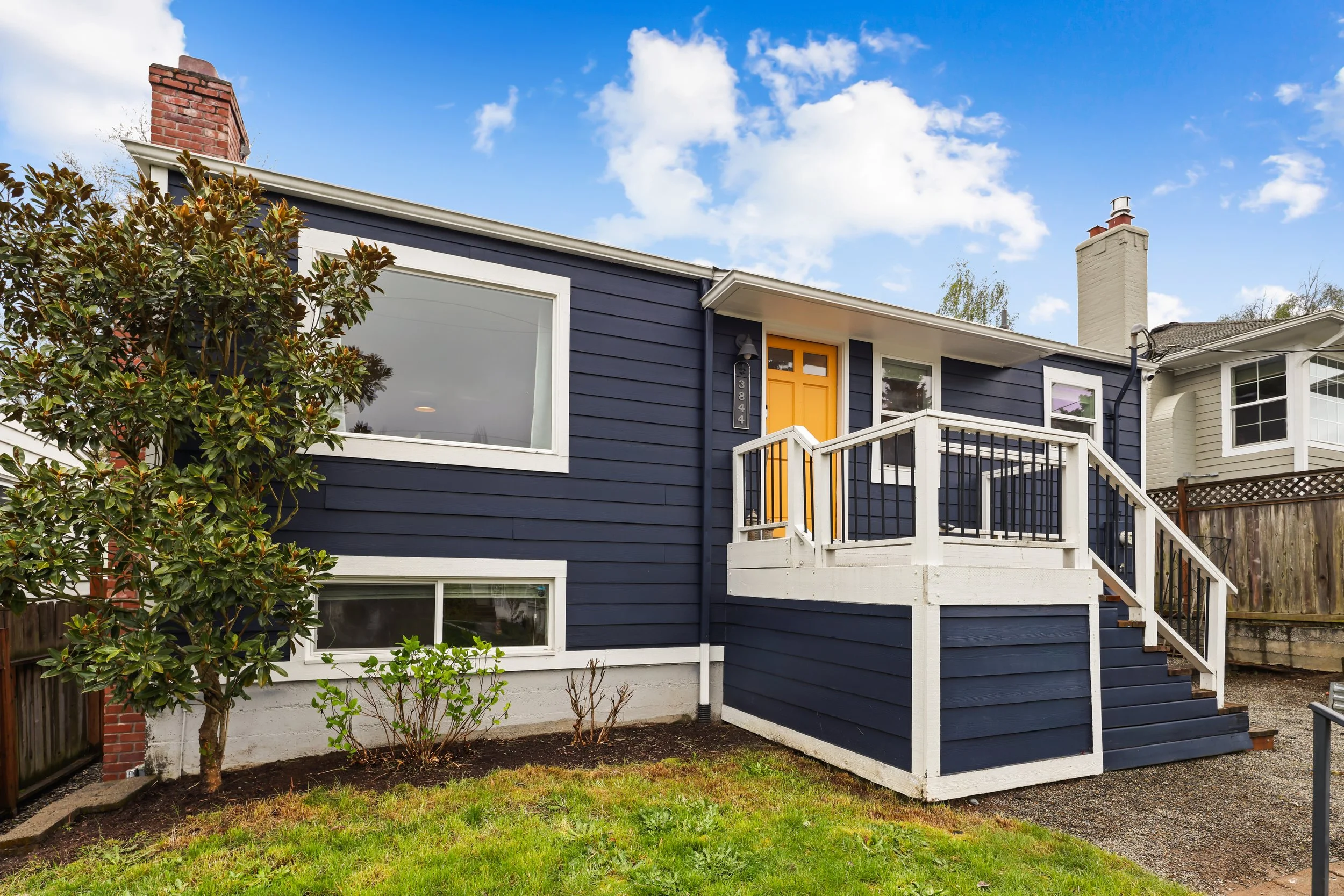 54-new 3844 30th Ave W (7).jpg