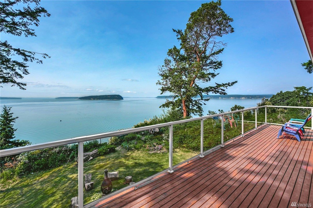 Seller in Hat Island | $860,000