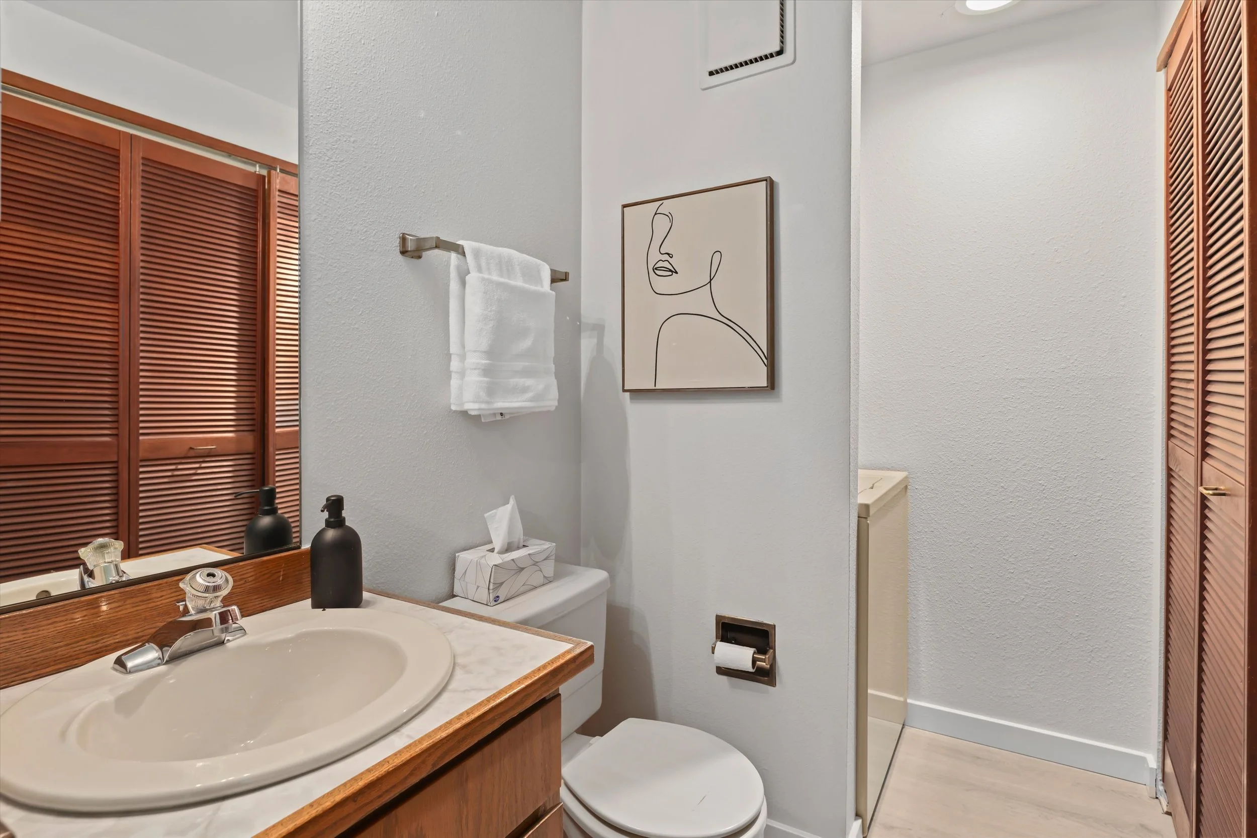 29-1230 101st Pl NE (25).jpg