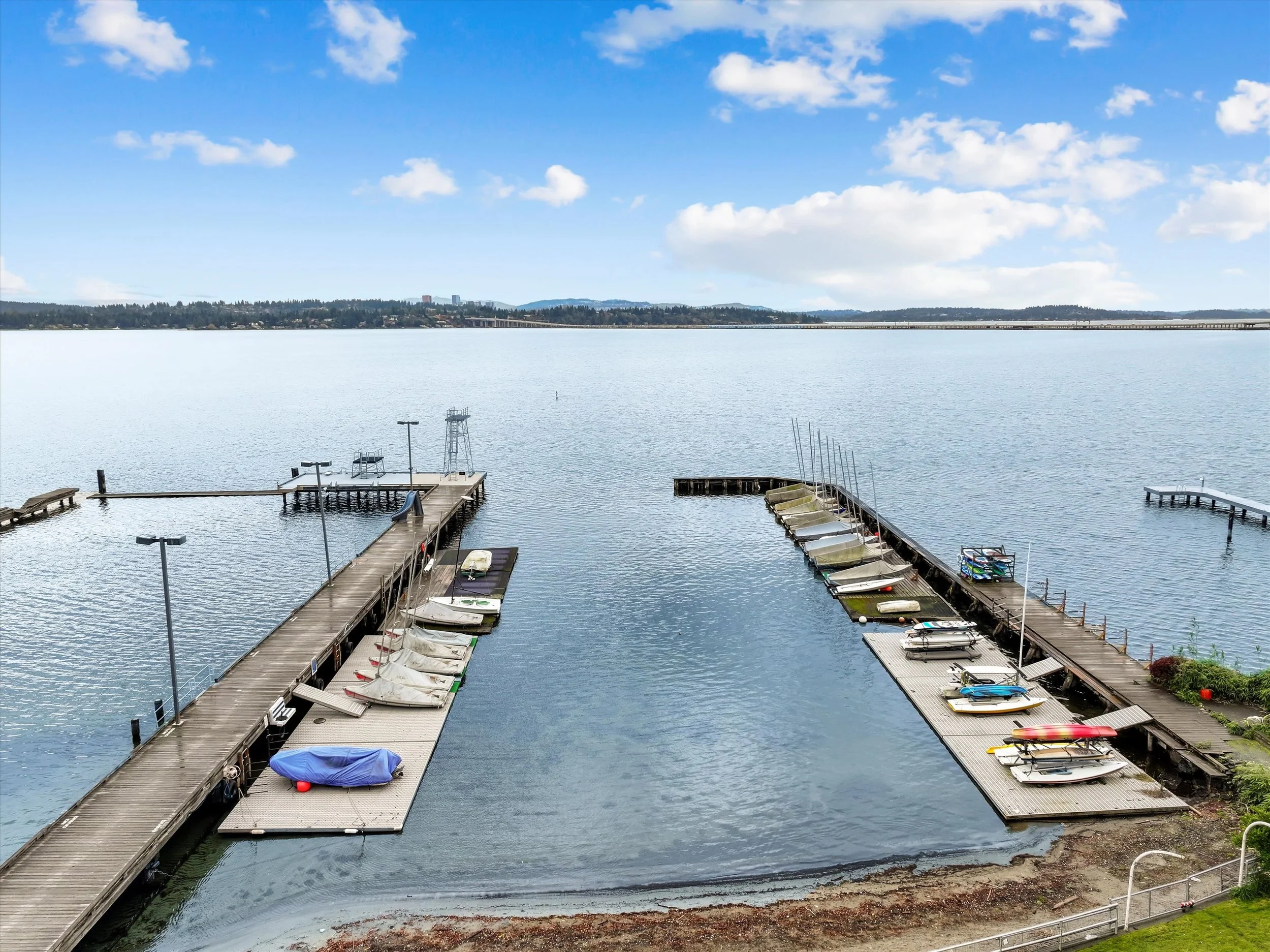 039-3710 NE 41st St0066.jpg