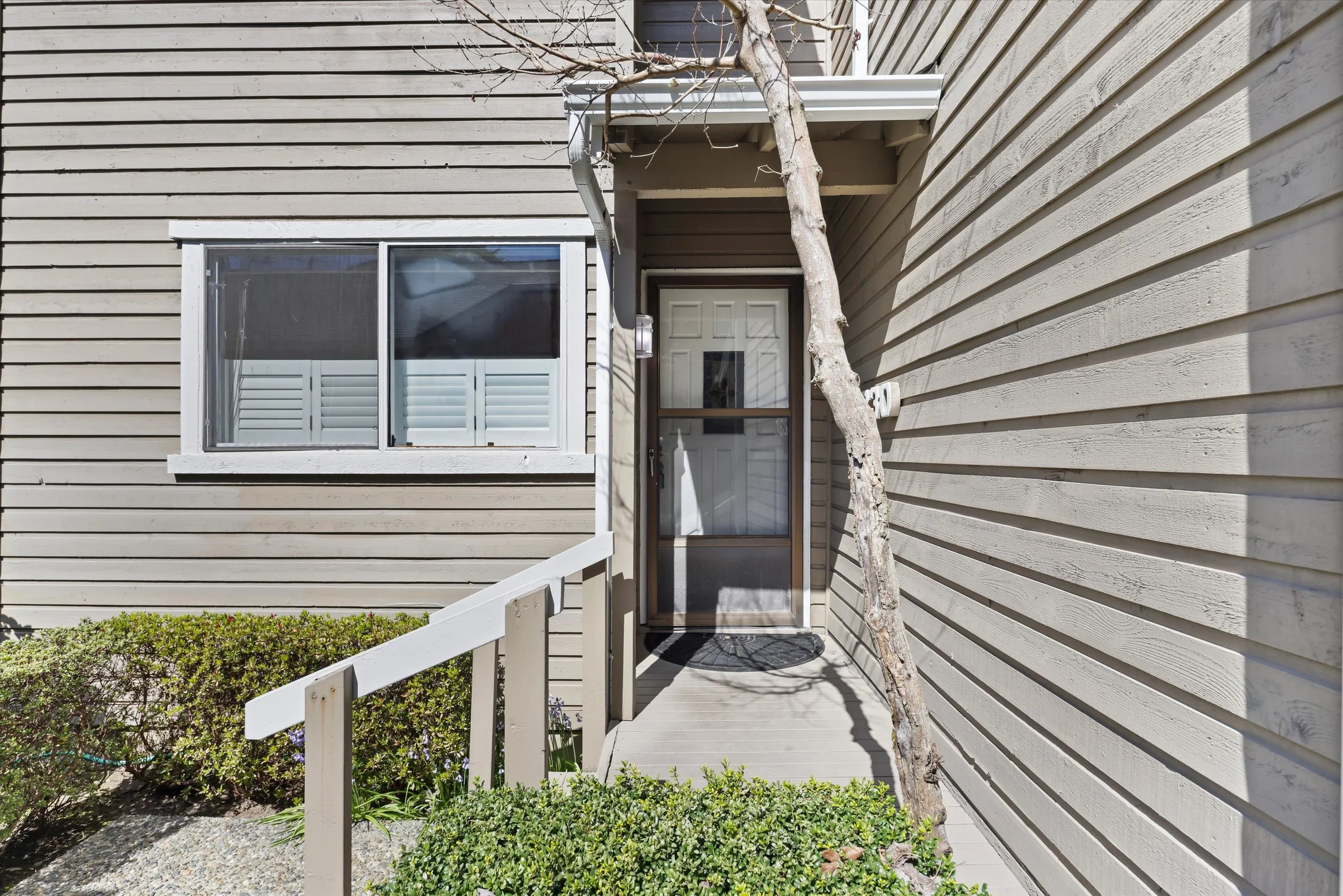 04-1230 101st Pl NE (2).jpg