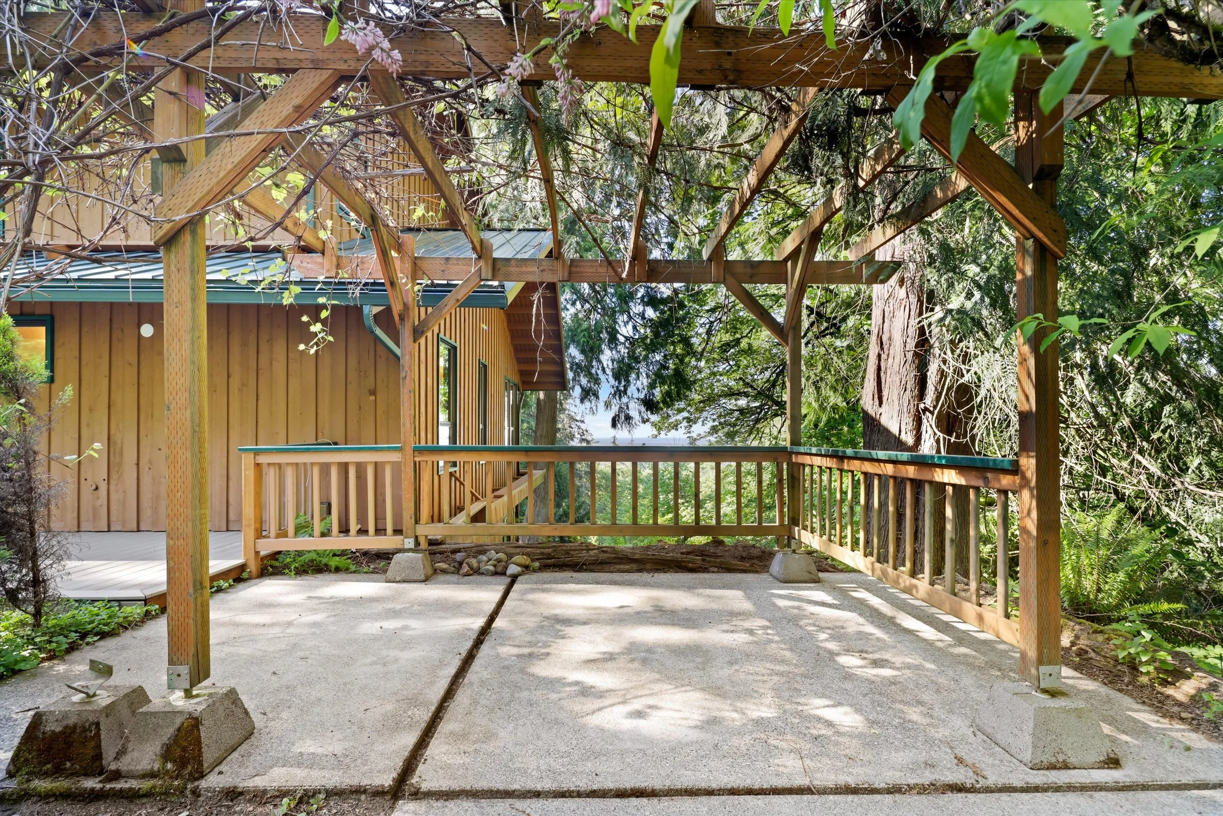 23-18503 SE 64th Way (61).jpg