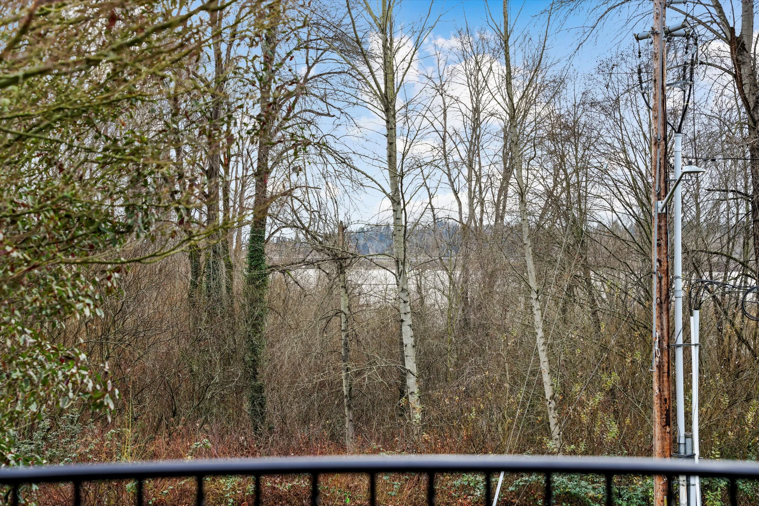 041-3710 NE 41st St0041.jpg