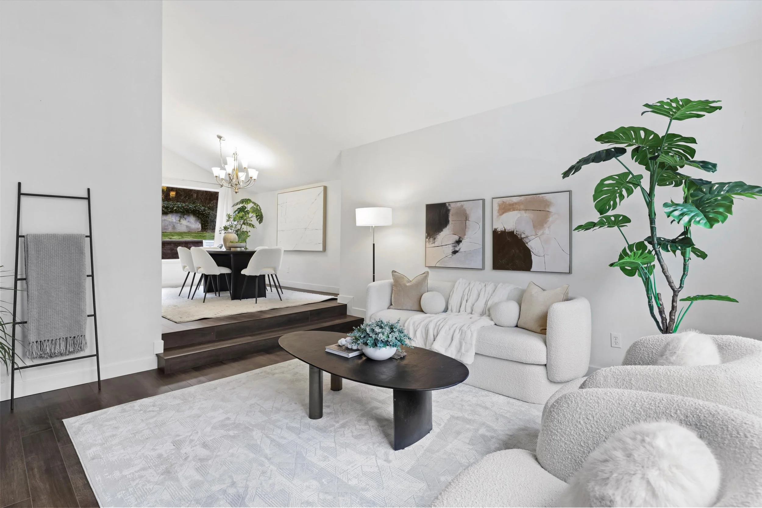 19-26009 222nd Pl SE (3).jpg