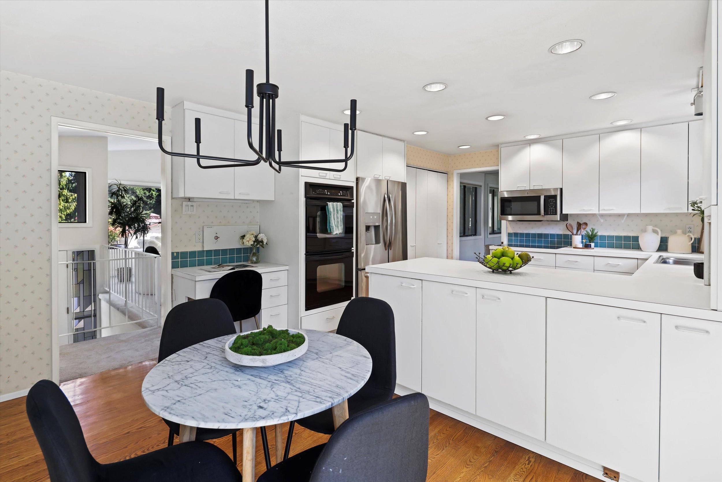 18-14905 SE 46TH PL (38).jpg