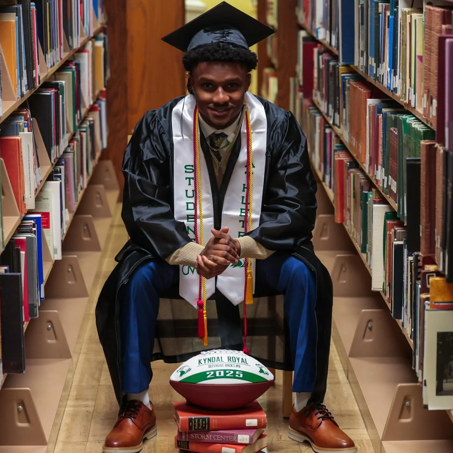 Congratulations to our Program Director Kyndal Royal on his college graduation!!! 👨🏾&zwj;🎓 WAY TO GO🎉 Keep striving for excellence #oneroyaleffectfoundation #BLESSED