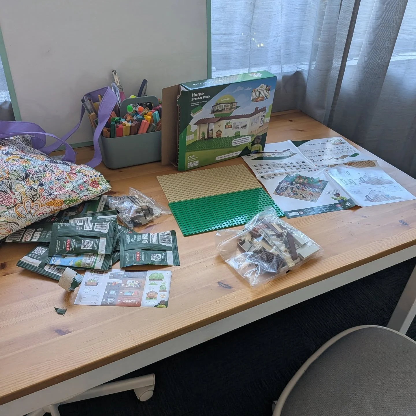 Something new has arrived at Playworks OT... Can you guess what it is?!

#child-leadplaybasedlearning #NDAffirmingOT #Bricks