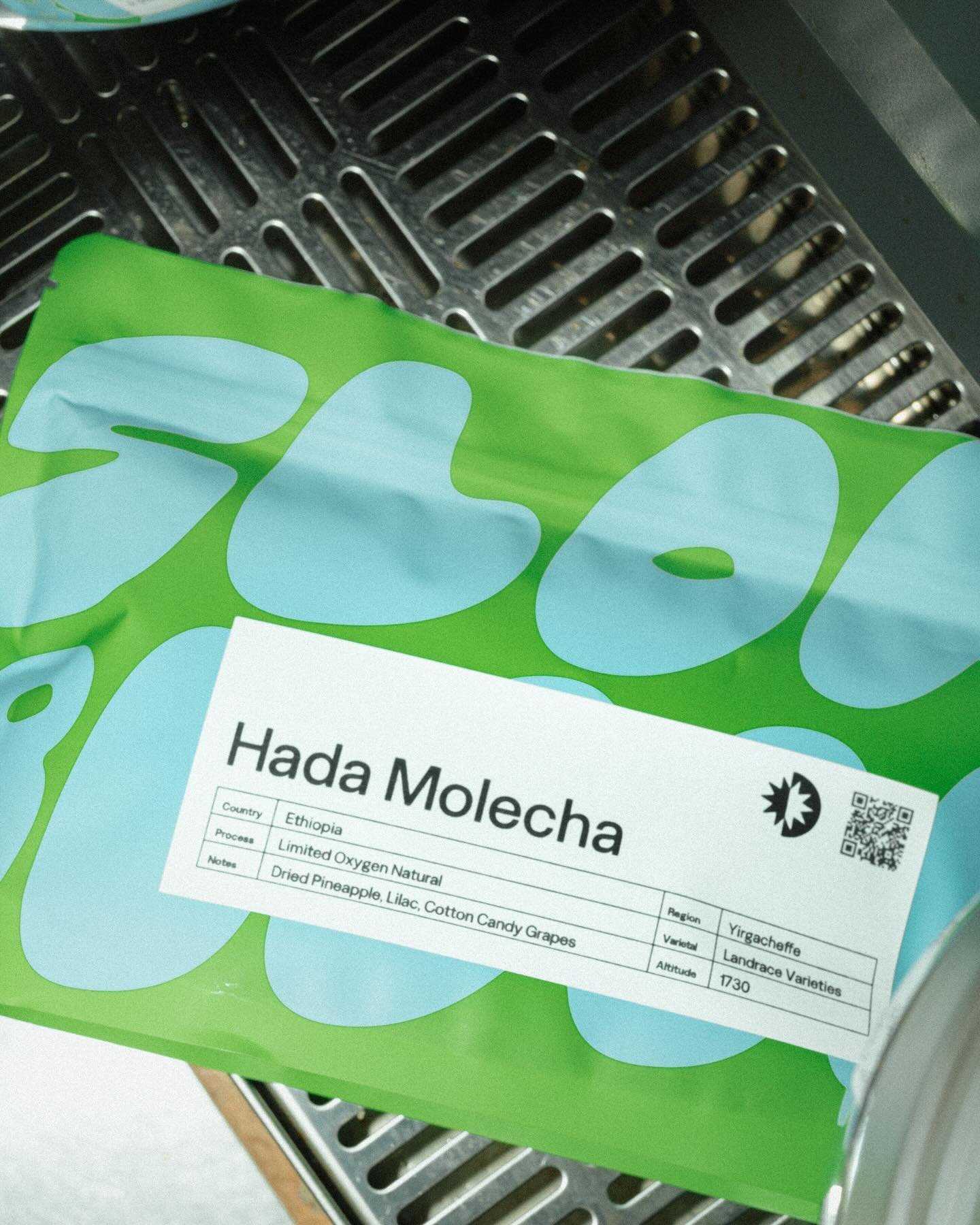 HADA MOLECHA🍍🍇💐
&bull;
Our love for natural Ethiopian coffees runs deep, and this limited oxygen coffee from the Hada Molecha site in Aricha is one of the most exciting coffees we have come across. 

After undergoing a limited oxygen fermentation 