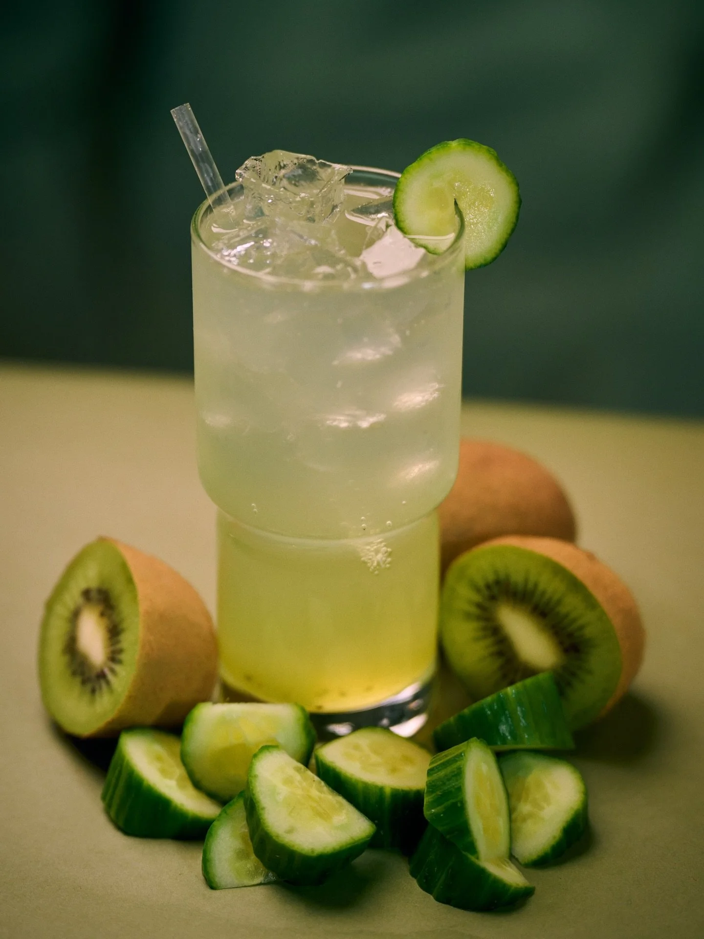 CUCUMBER KIWI SODA 🥒 🥝 

This spring we wanted to give you something bright, tart and refreshing for our seasonal soda. We use real cucumbers and kiwis to create crisp soda. It&rsquo;s like spa water but way more fun. 

Available tomorrow! 

📸 pc: