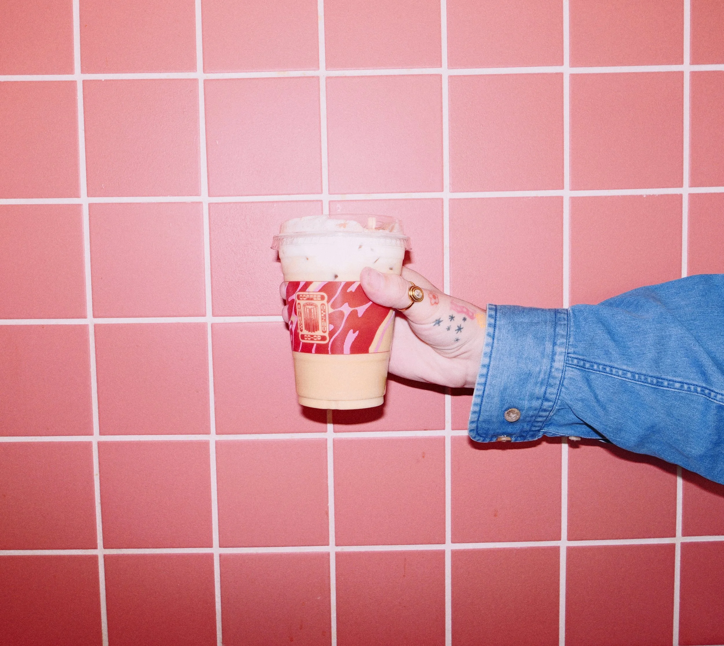 SPRING INTO SUMMER

Only a few weeks until our summer menu comes out! That means our spring menu is on its way out. 😢 

What&rsquo;s been your favorite drink this season? What are you hoping to see for summer?? Sound off in the comments! 

📸 pc: @j