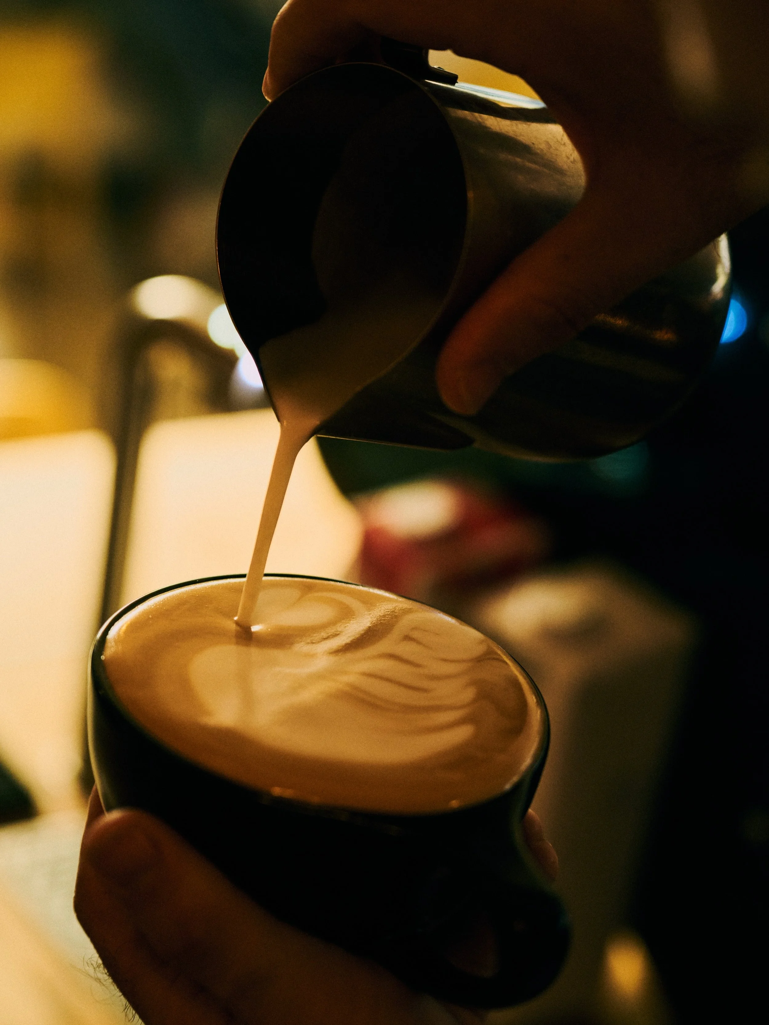 LATTE ART THROW DOWN

All that wrist action better pay off. Who&rsquo;s coming on 10/30?? 

📸 pc: @jerichopatrick