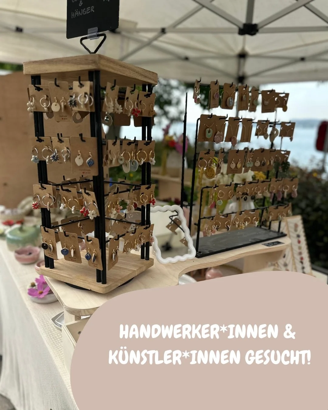 Handwerker*innen und K&uuml;nstler*innen gesucht! 
Dieses Jahr ist es endlich soweit- bereits die letzten zwei Jahre wollte ich schon einen Weihnachtsmarkt auf unserem Hof organisieren und dieses Jahr finde ich nun endlich die Zeit dazu! 
Damit nat&u