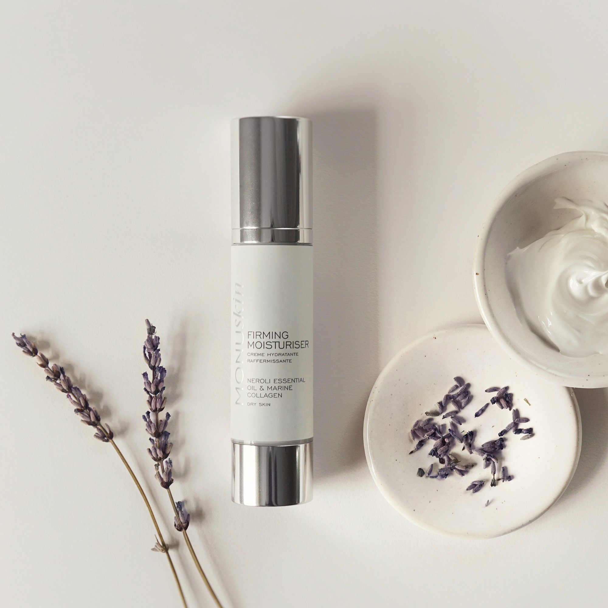 Our Firming Moisturiser enriched with Marine Collagen which leaves fine lines tightened and toned - perfect for dry or sensitive skin types

#firmingmoisturizer #firmingskincare #dailyskincare #dailyskinroutine #dailyskincaretips #dailyskincareroutin