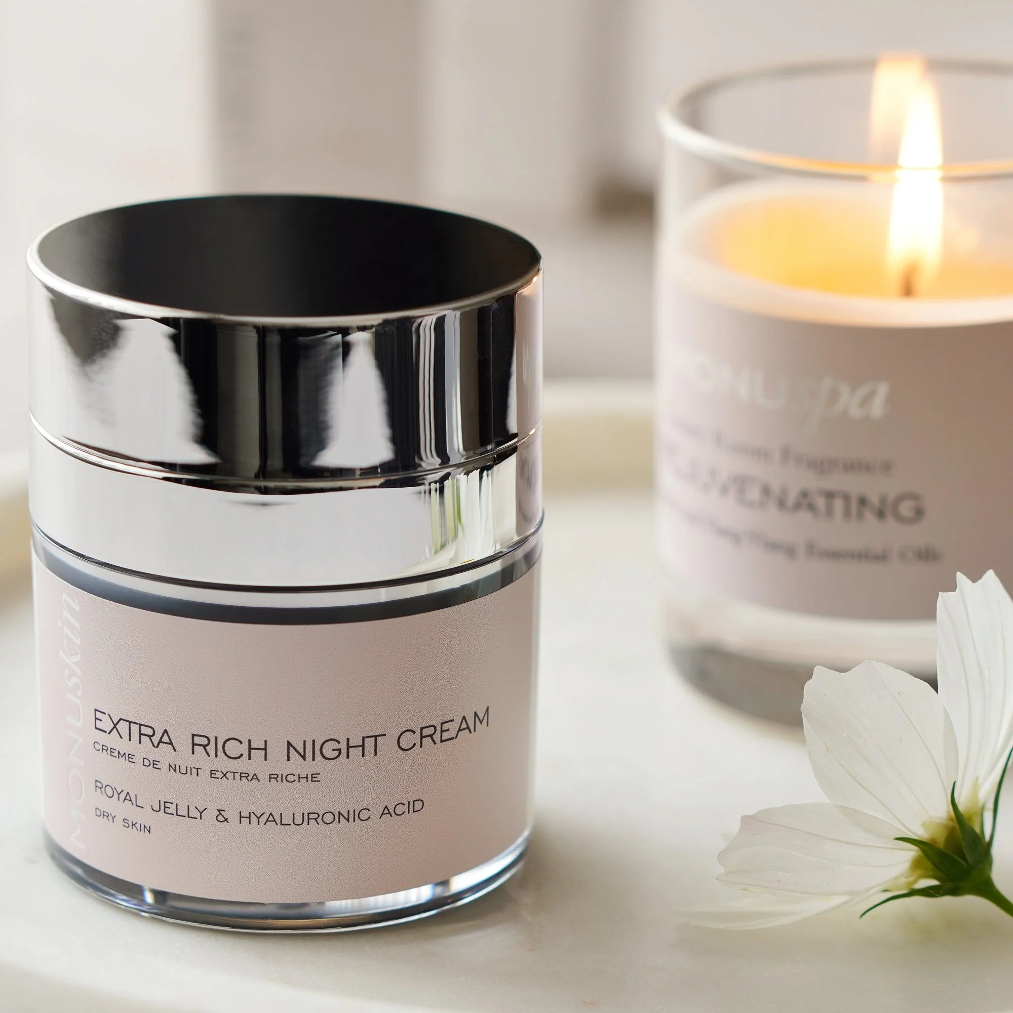 Some night creams sit on the surface. This is the one dry skin actually drinks in.

MONUSKIN Extra Rich Night Cream is deeply comforting, cocooning skin in intensive overnight hydration whilst supporting the skin when it naturally goes into repair mo