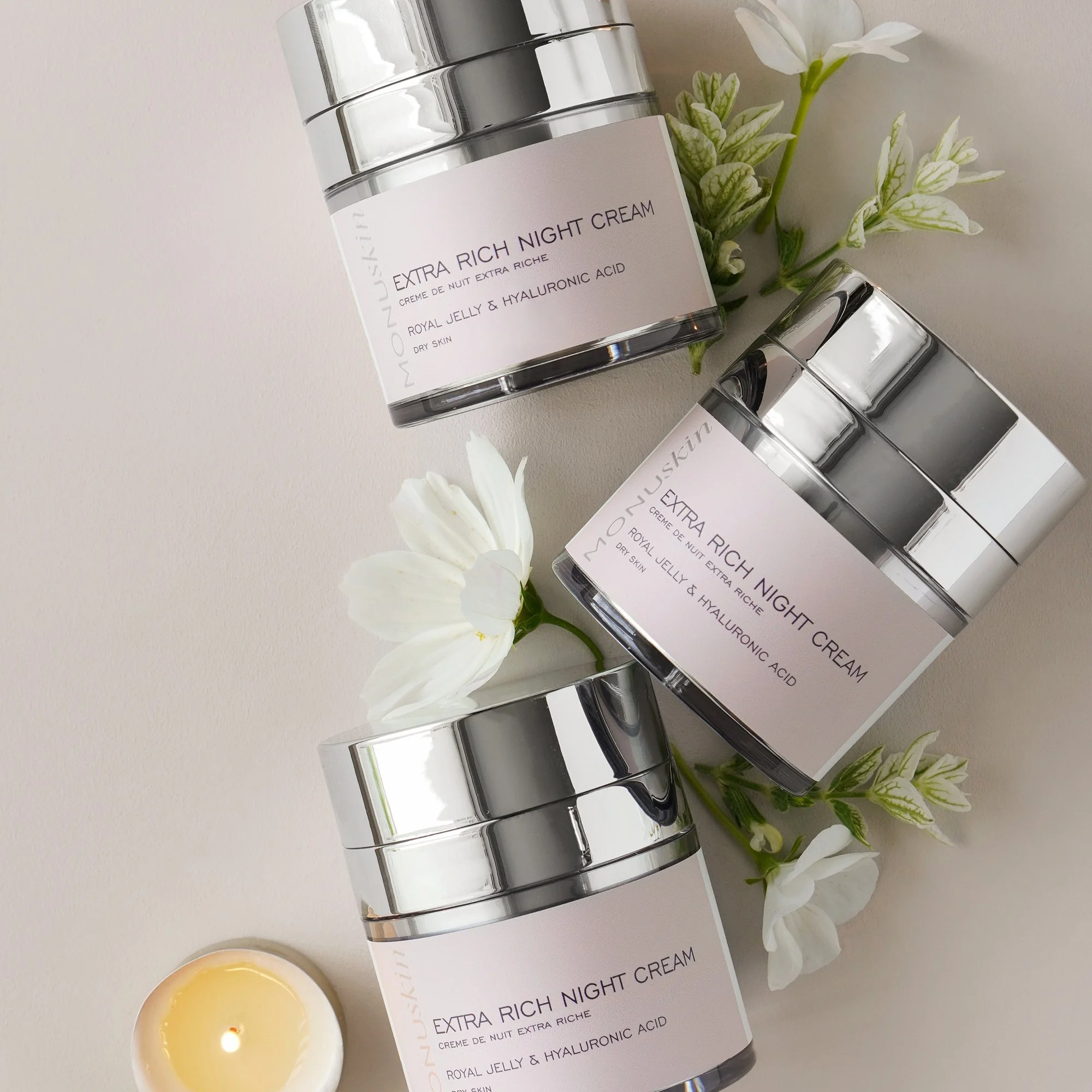There are certain nights when skin needs more than hydration.

It needs comfort.

Extra Rich Night Cream cocoons dry, depleted skin overnight with a richer blend of nourishing ingredients that help replenish softness, suppleness and elasticity whilst