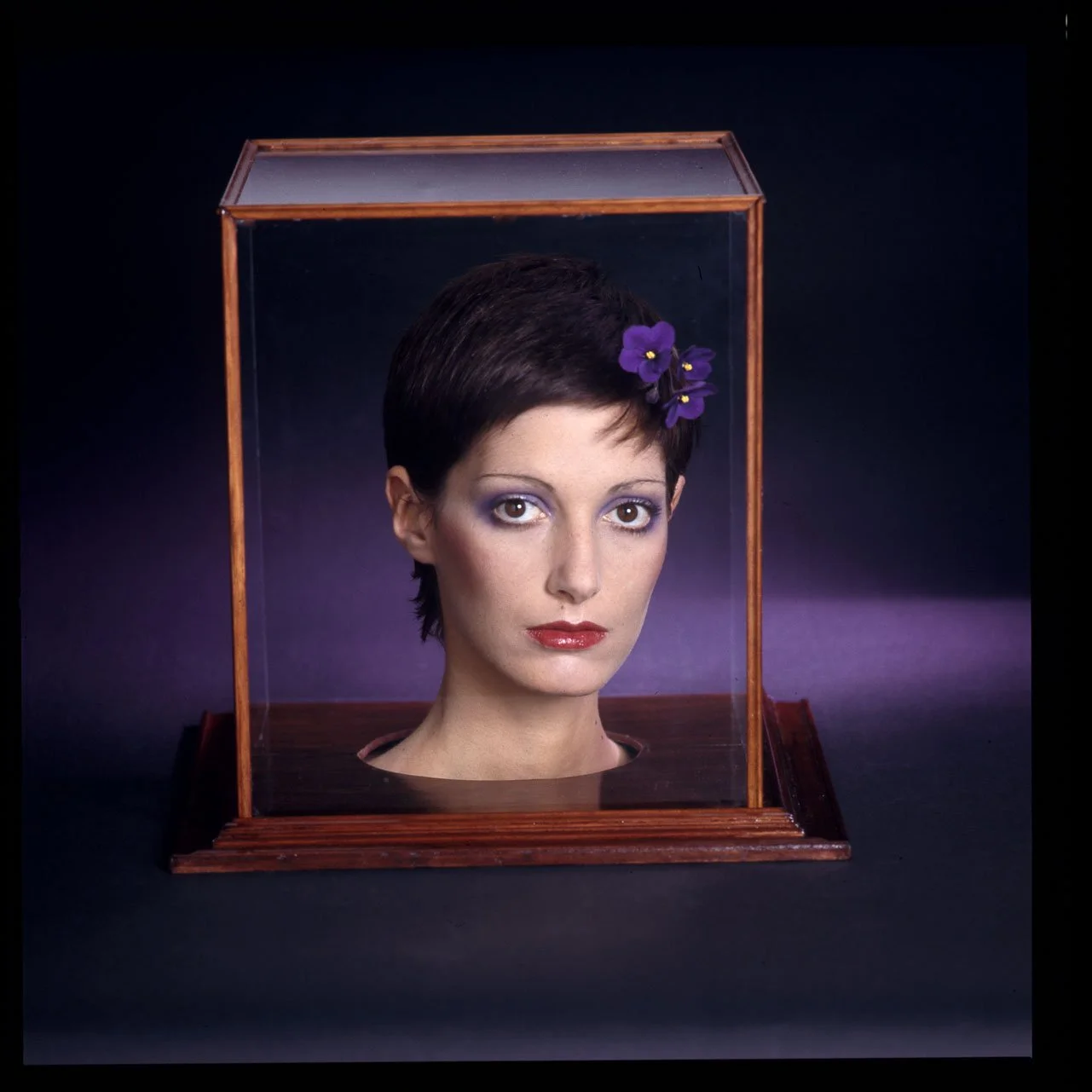 003A_9. FOTO_SURREALISMEN_KOSMETIK LENTHERIC 1968-1972_(LYNN)_004_PA.jpg