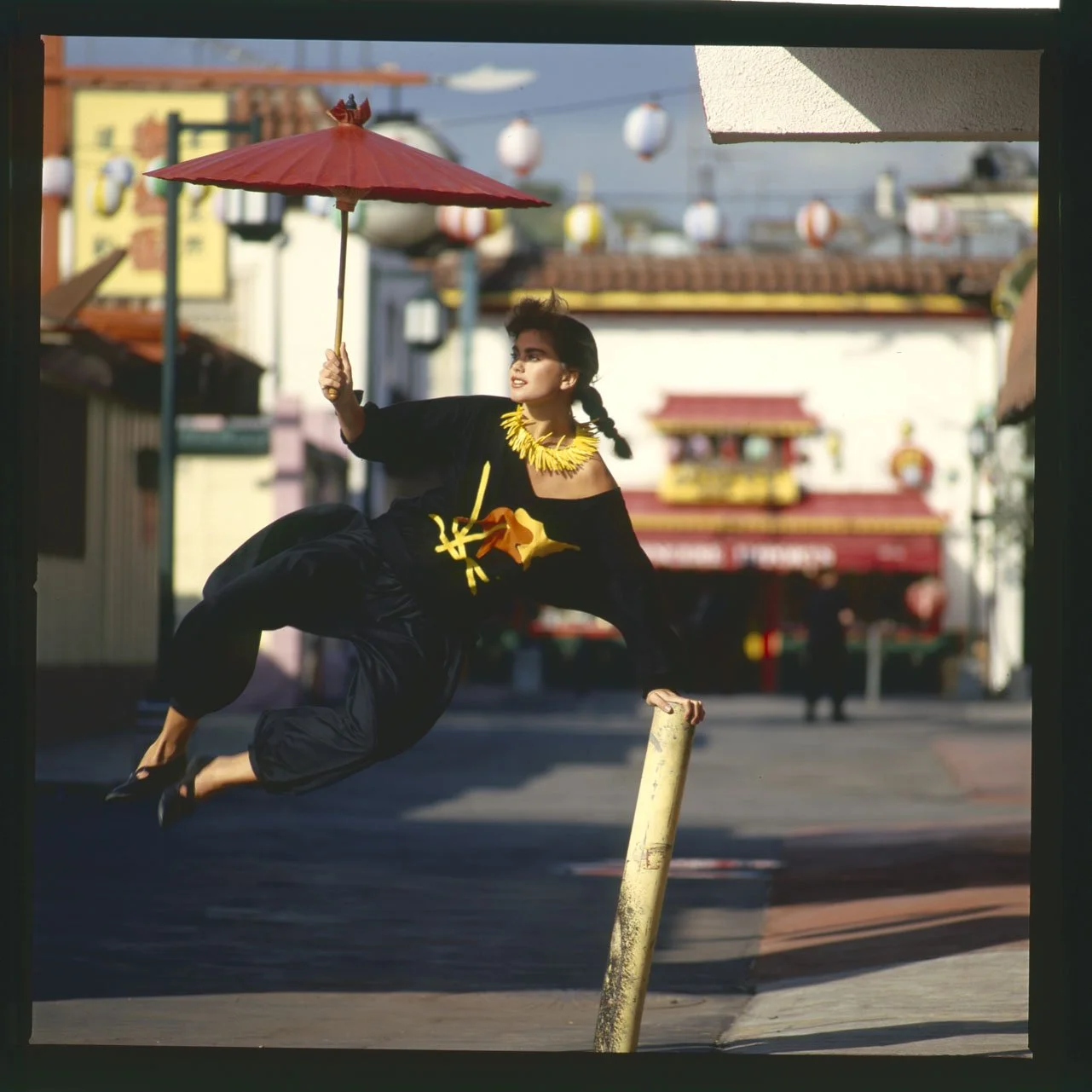 02477_29.LIFESTYLE IN FOTOGRAFIE VIDEO UND INTERNET_ALBA MODA DAY&NIGHT CALIFORNIA LA I-1986_001_PA.jpg