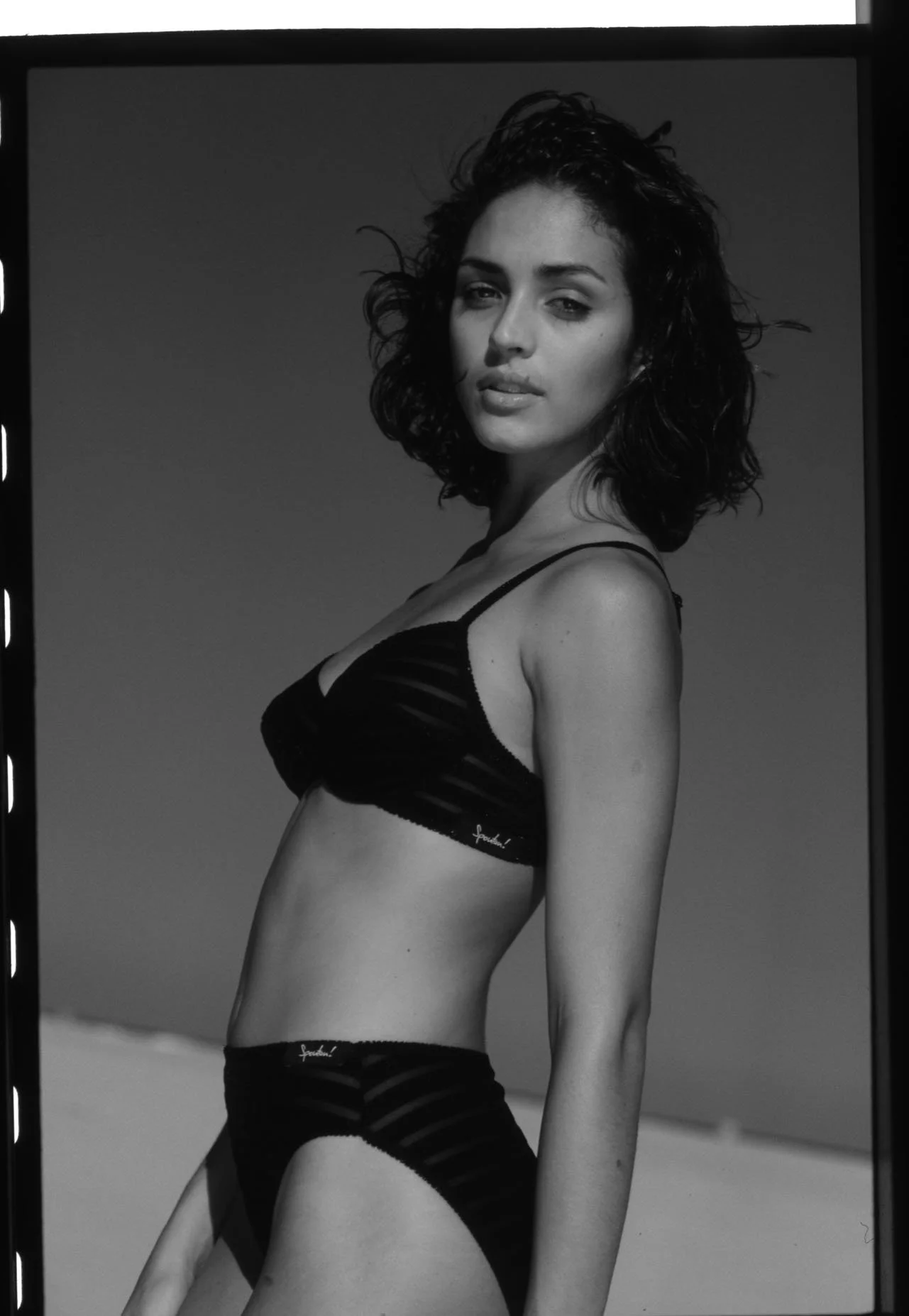0316_32.BODY_LOOK+LINGERIE_KMT_BODY STYLE 1999-2001_001_PA.jpg