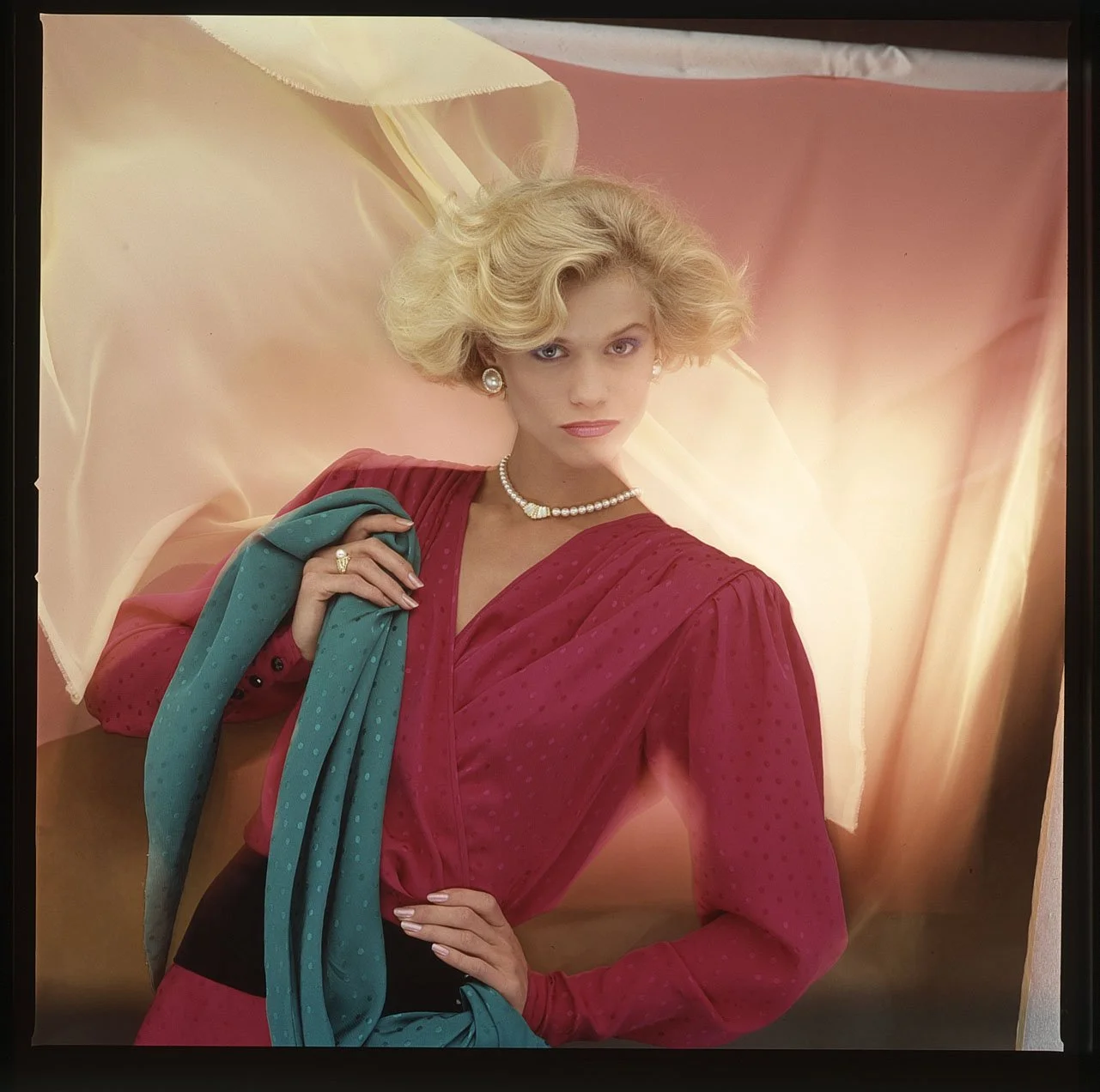 0760_26.DIOR JEWELRY_BEAUTY_COSMETICS_DIOR 1985_001_PA.jpg
