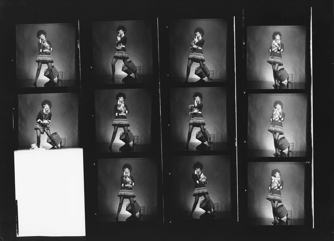 009_4.BLACK IS BEAUTYFUL-EDITORIAL (ALVILETTE 1968_69)_016_KONTAKT OHNE FILM_PA.jpg