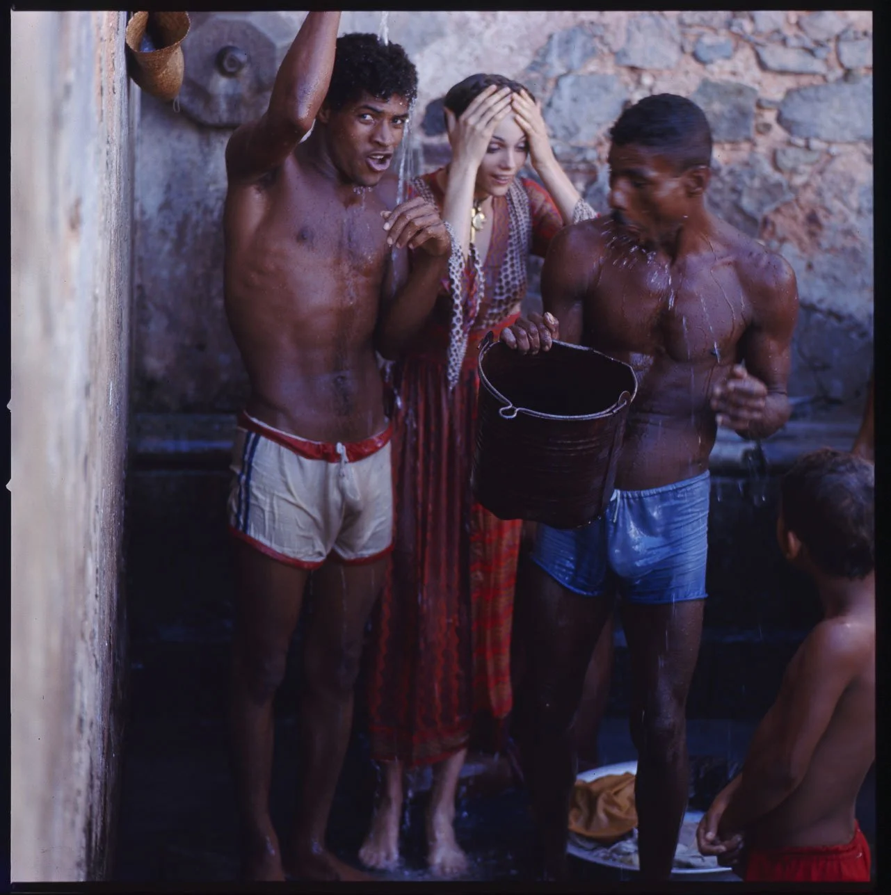 003_30.BRASIL_STREET-CHILDREN_EDITORIAL_007_PA.jpg