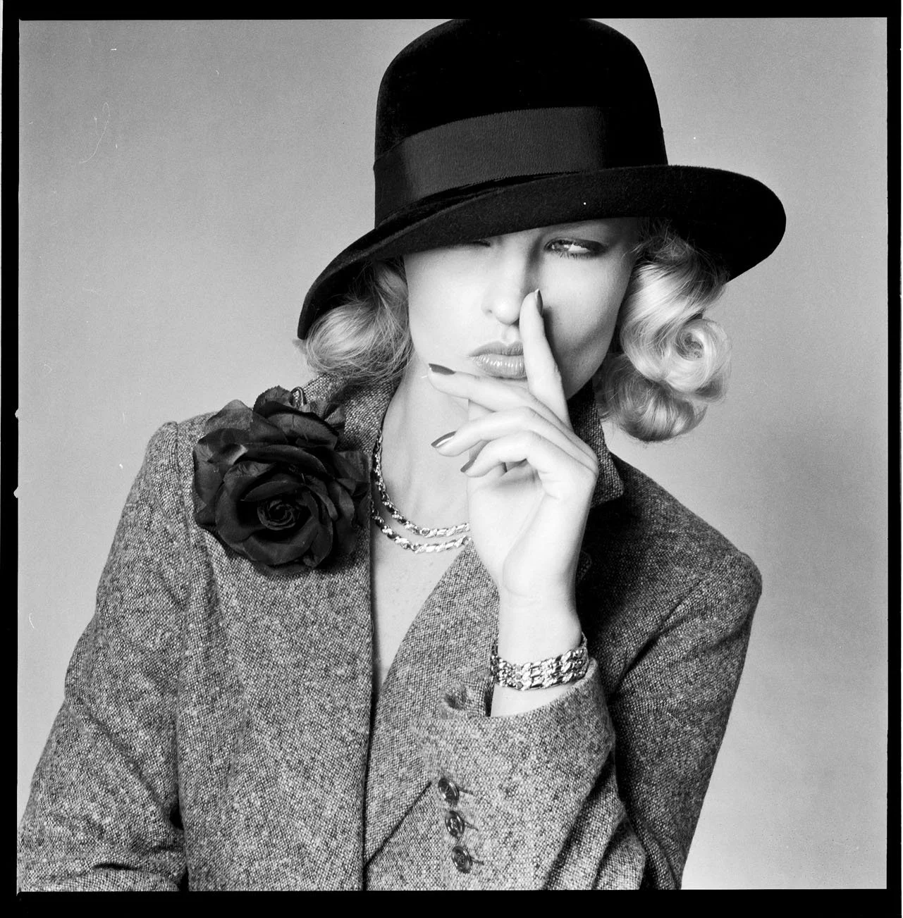 0231_26.DIOR JEWELRY_BEAUTY_COSMETICS_1977_NEGATIV_003_PA.jpg