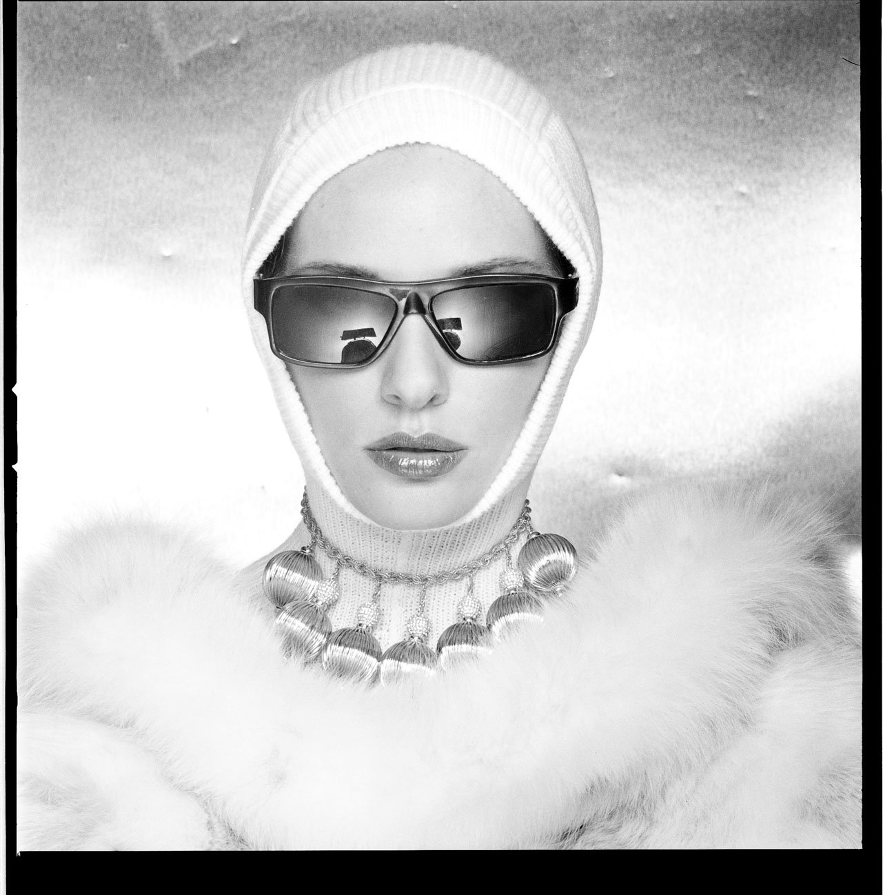 0252A_26.DIOR JEWELRY_BEAUTY_COSMETICS_DIOR 1977_003.tif NEGATIV_PA.jpg