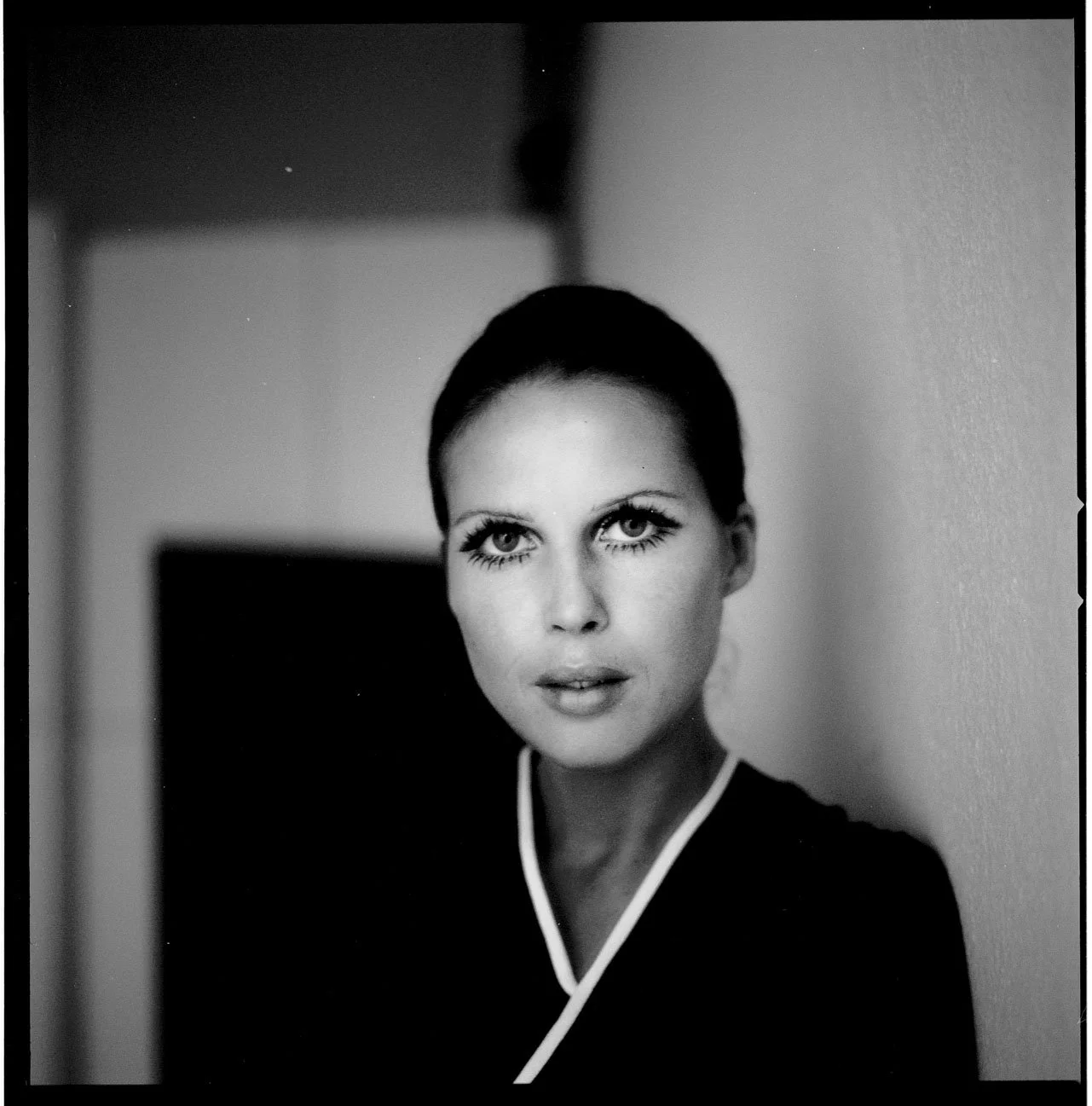 017A_4.BLACK IS BEAUTYFUL-EDITORIAL (ALVILETTE 1968_69)_001_NEGATIVb_PA.jpg