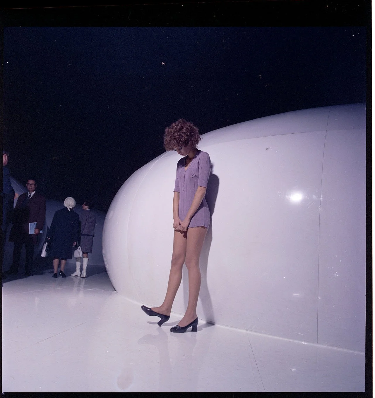 003_2.FASHION IN Expo-Design+Fashion-Konzeptionen (1969) NEGATIV 004_PA.jpg