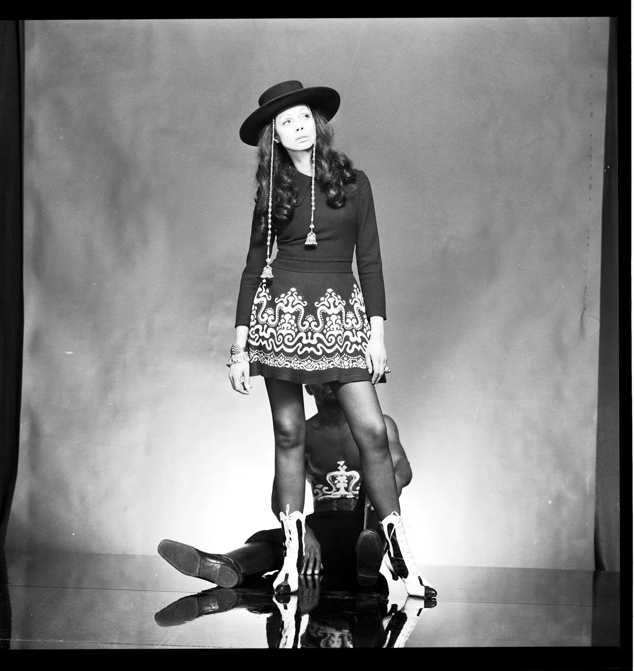 014_4.BLACK IS BEAUTYFUL-EDITORIAL (ALVILETTE 1968_69)_009_NEGATIV_PA.jpg